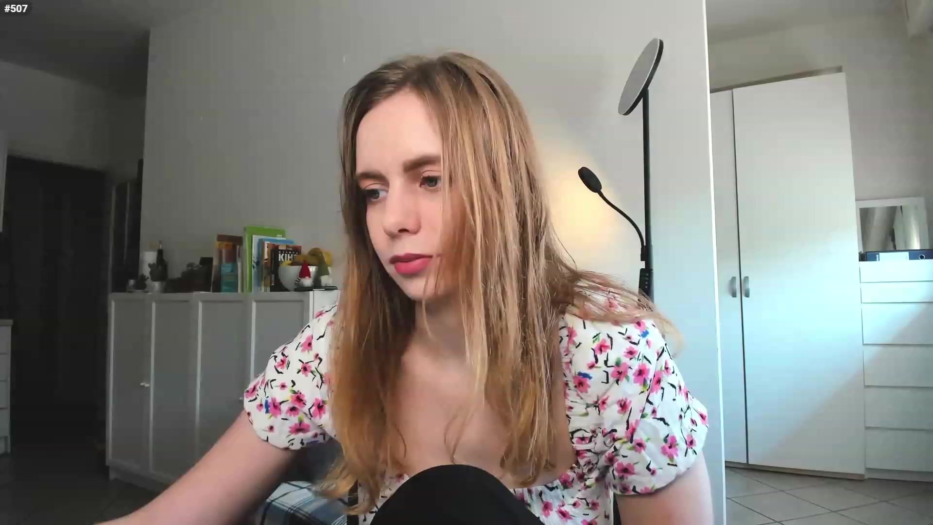 Gallery image thumbnail from Personage's myfreecams stream on, 01/31/2023, 15:03 image 1 of 20