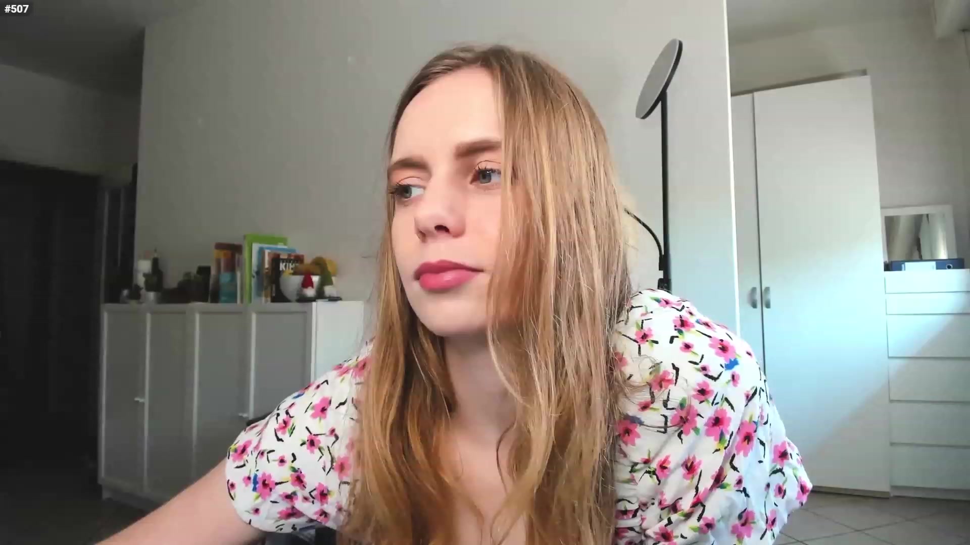 Gallery image thumbnail from Personage's myfreecams stream on, 01/31/2023, 15:03 image 3 of 20