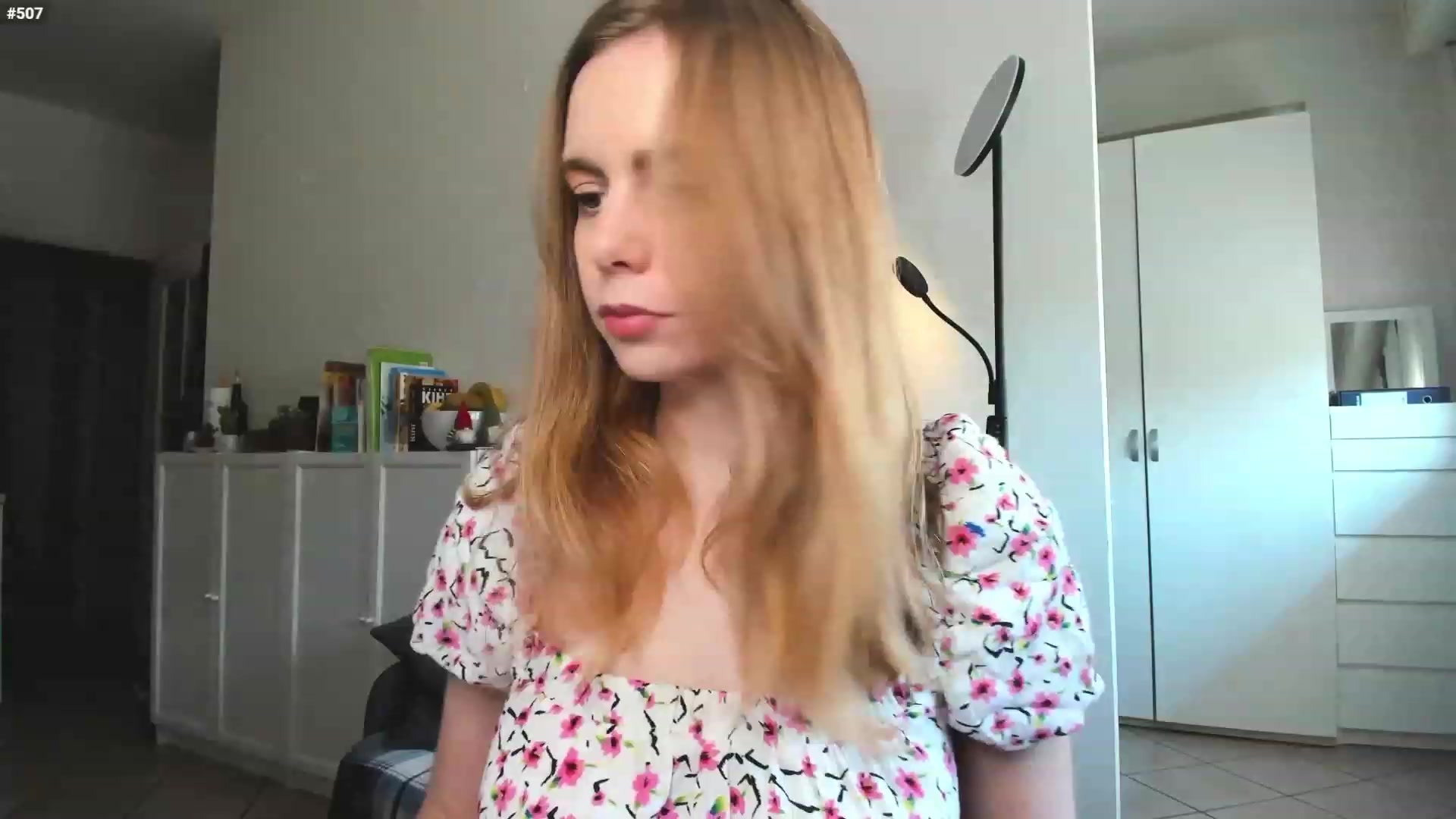 Gallery image thumbnail from Personage's myfreecams stream on, 01/31/2023, 15:03 image 5 of 20