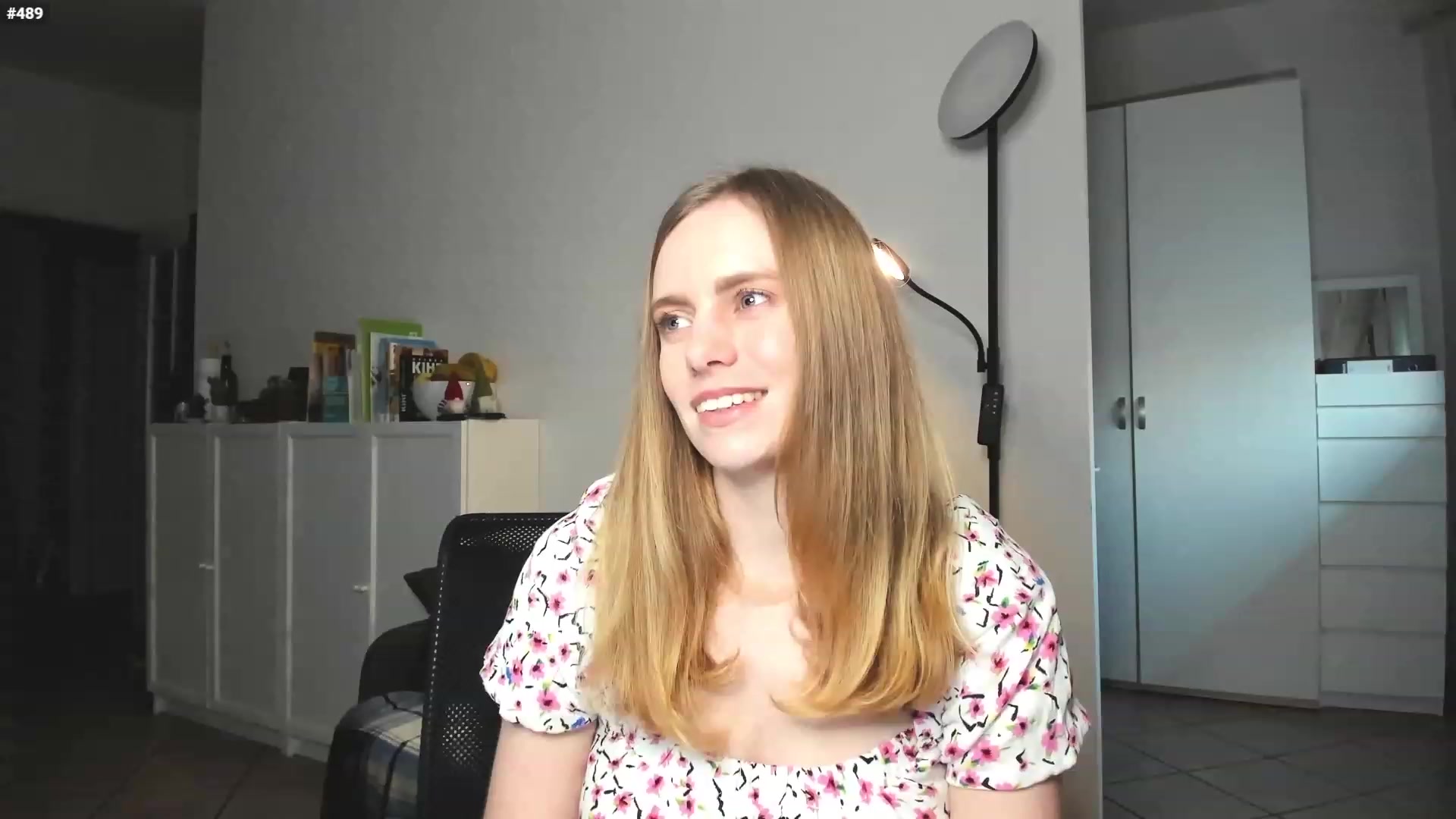 Gallery image thumbnail from Personage's myfreecams stream on, 01/31/2023, 16:12 image 17 of 20