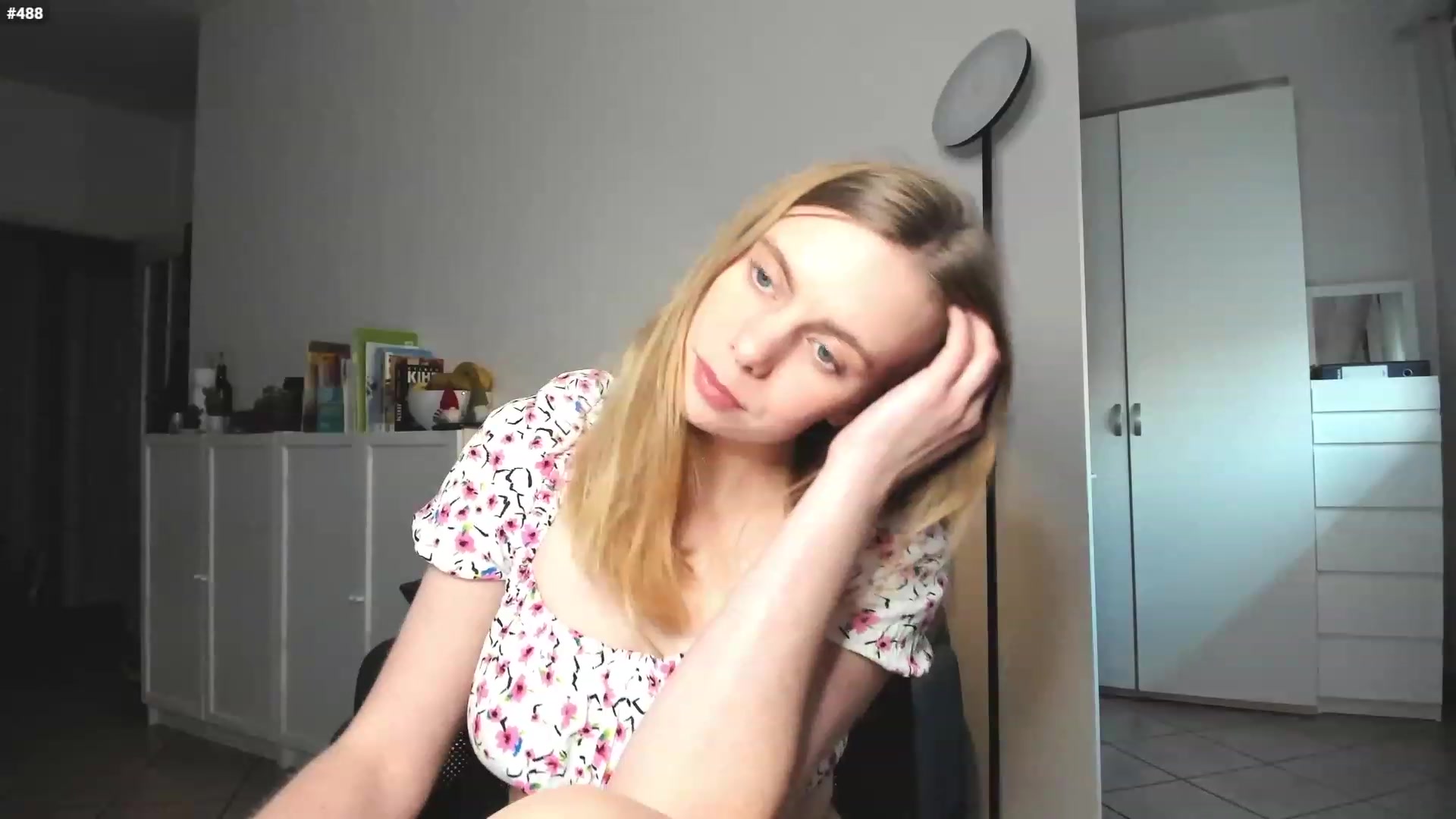 Gallery image thumbnail from Personage's myfreecams stream on, 01/31/2023, 16:12 image 5 of 20