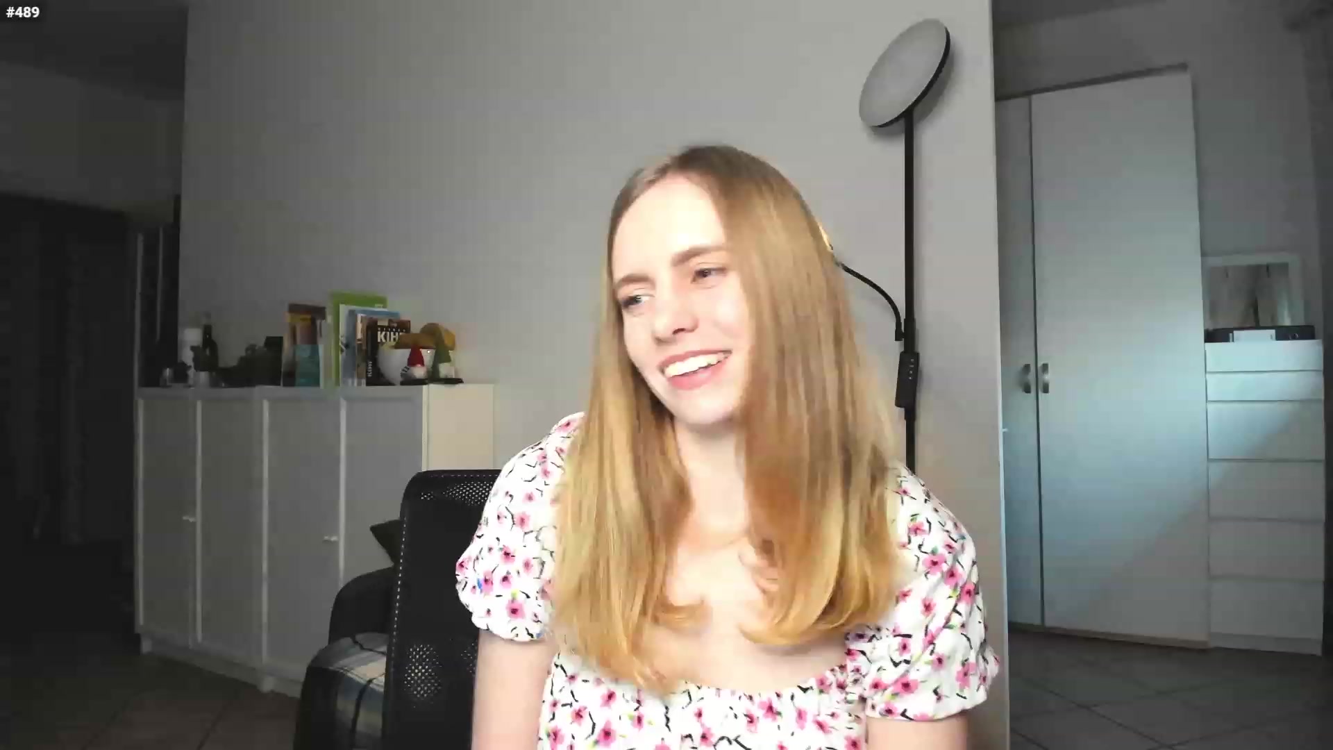 Gallery image thumbnail from Personage's myfreecams stream on, 01/31/2023, 16:12 image 18 of 20