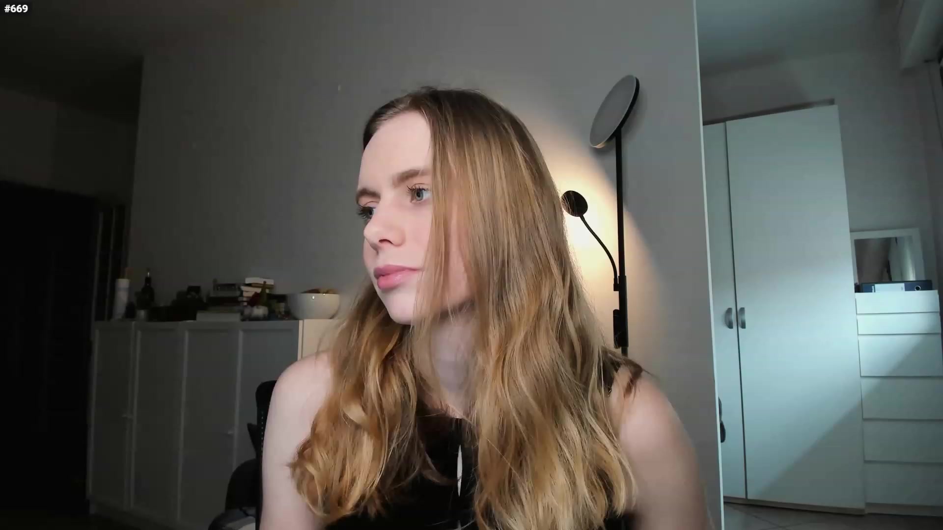 Gallery image thumbnail from Personage's myfreecams stream on, 02/03/2023, 16:13 image 8 of 20