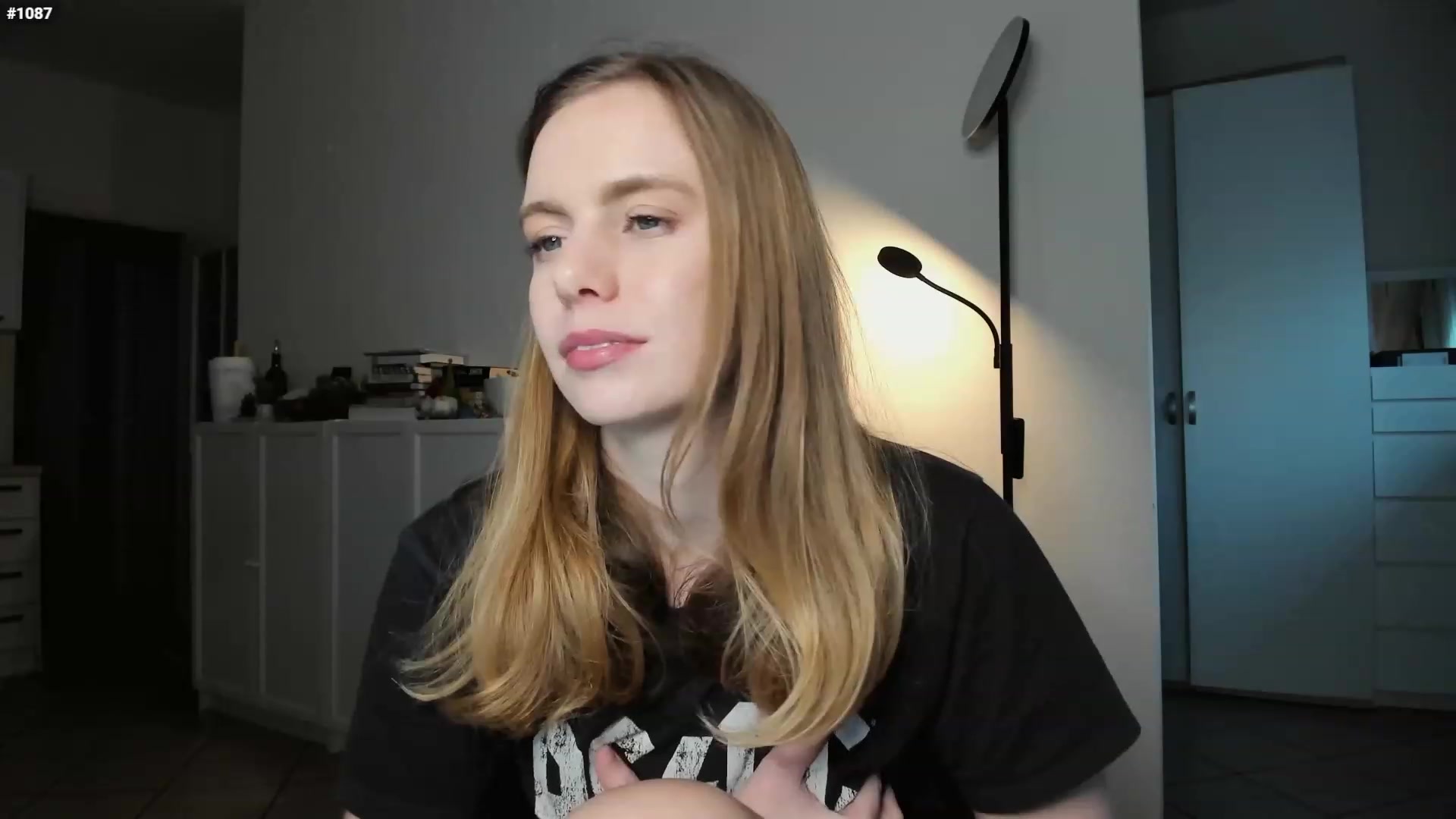 Gallery image thumbnail from Personage's myfreecams stream on, 02/05/2023, 16:27 image 16 of 20