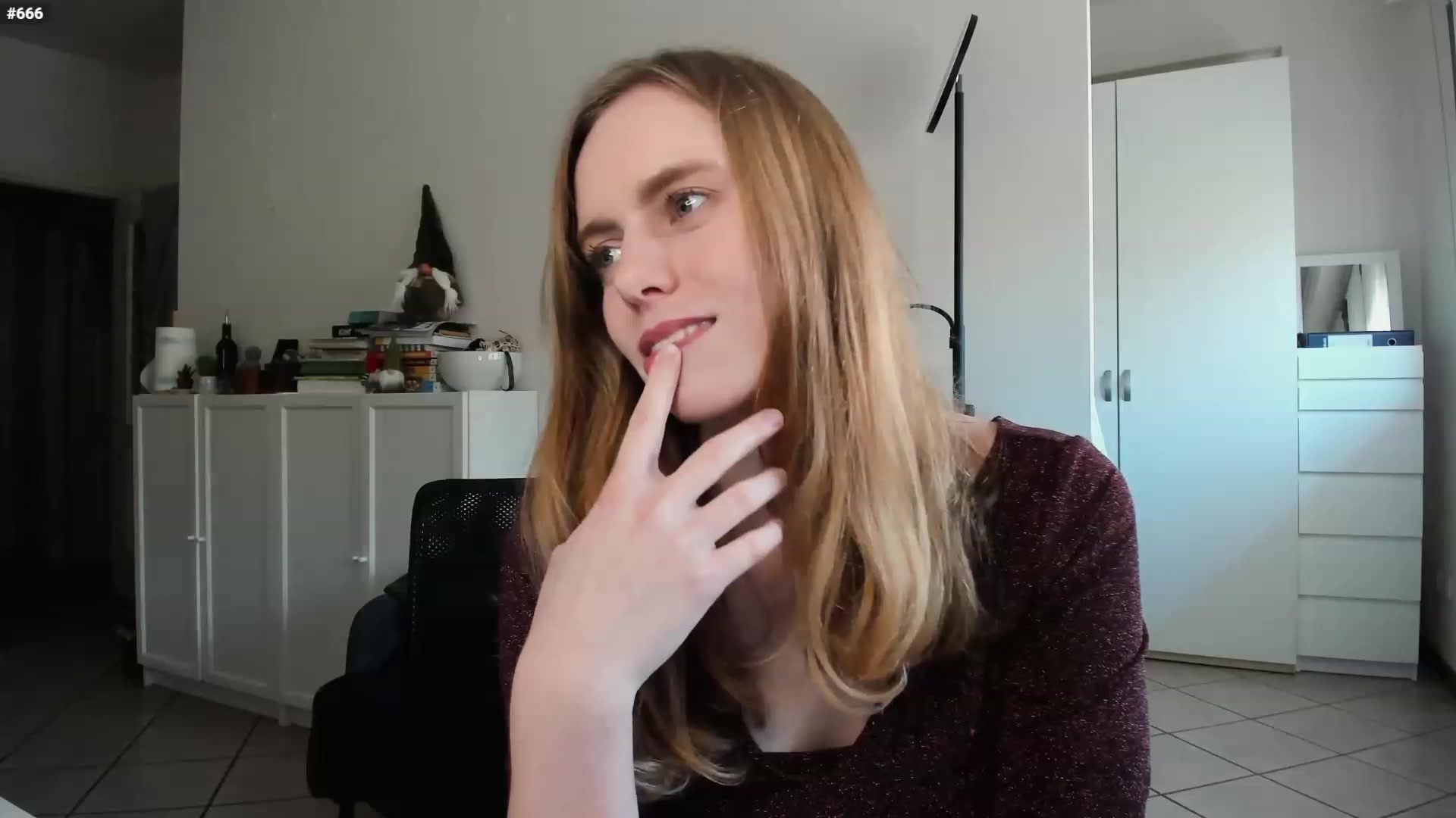 Gallery image thumbnail from Personage's myfreecams stream on, 02/06/2023, 14:40 image 14 of 20