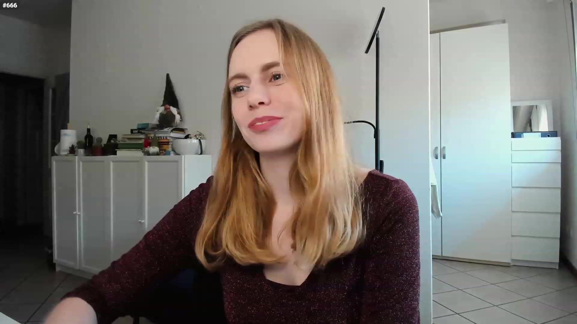 Gallery image thumbnail from Personage's myfreecams stream on, 02/06/2023, 14:40 image 4 of 20