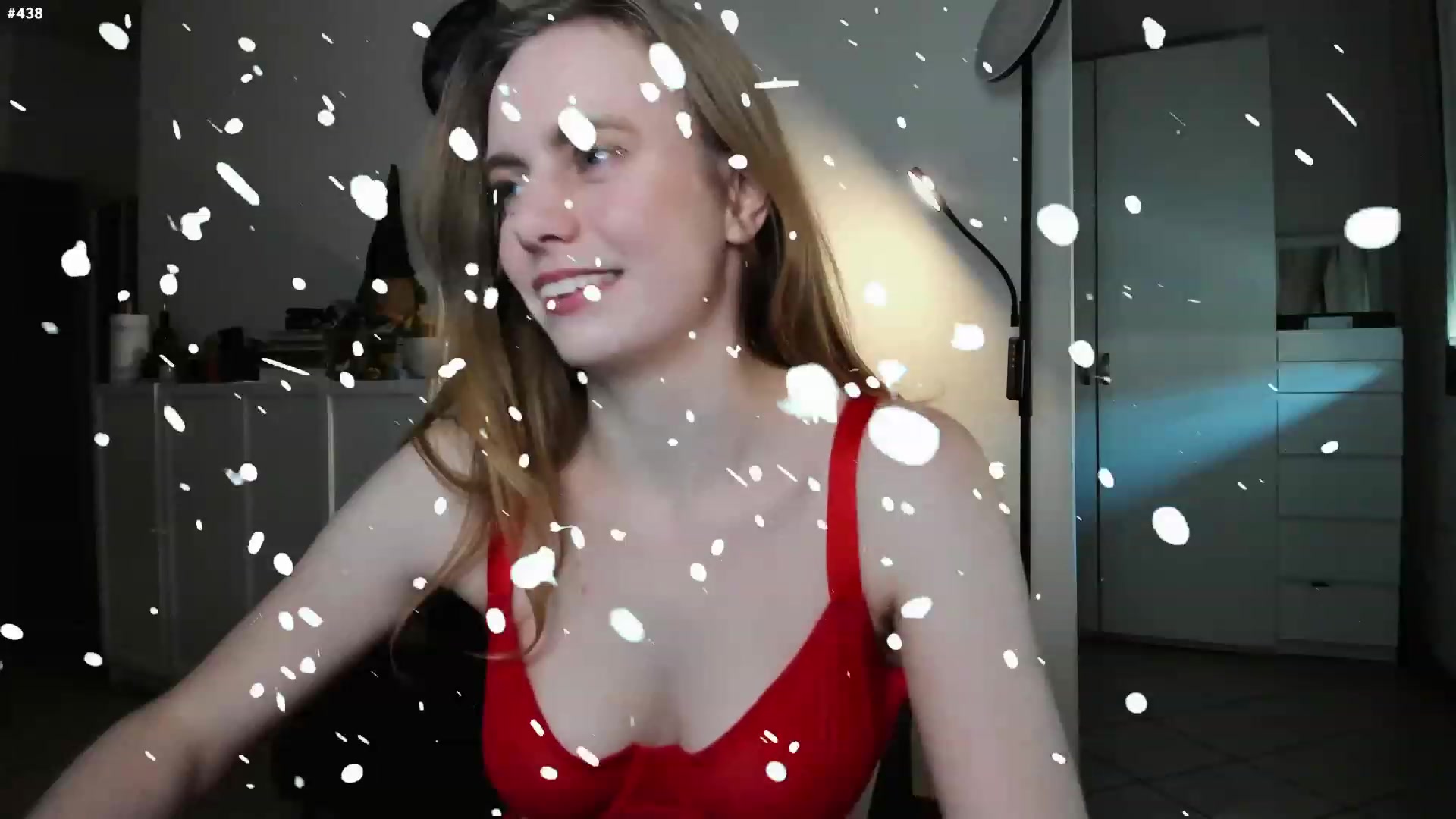 Gallery image thumbnail from Personage's myfreecams stream on, 02/09/2023, 15:11 image 14 of 20