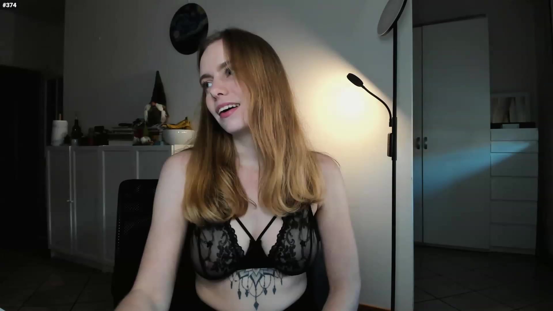 Gallery image thumbnail from Personage's myfreecams stream on, 02/10/2023, 16:08 image 6 of 20