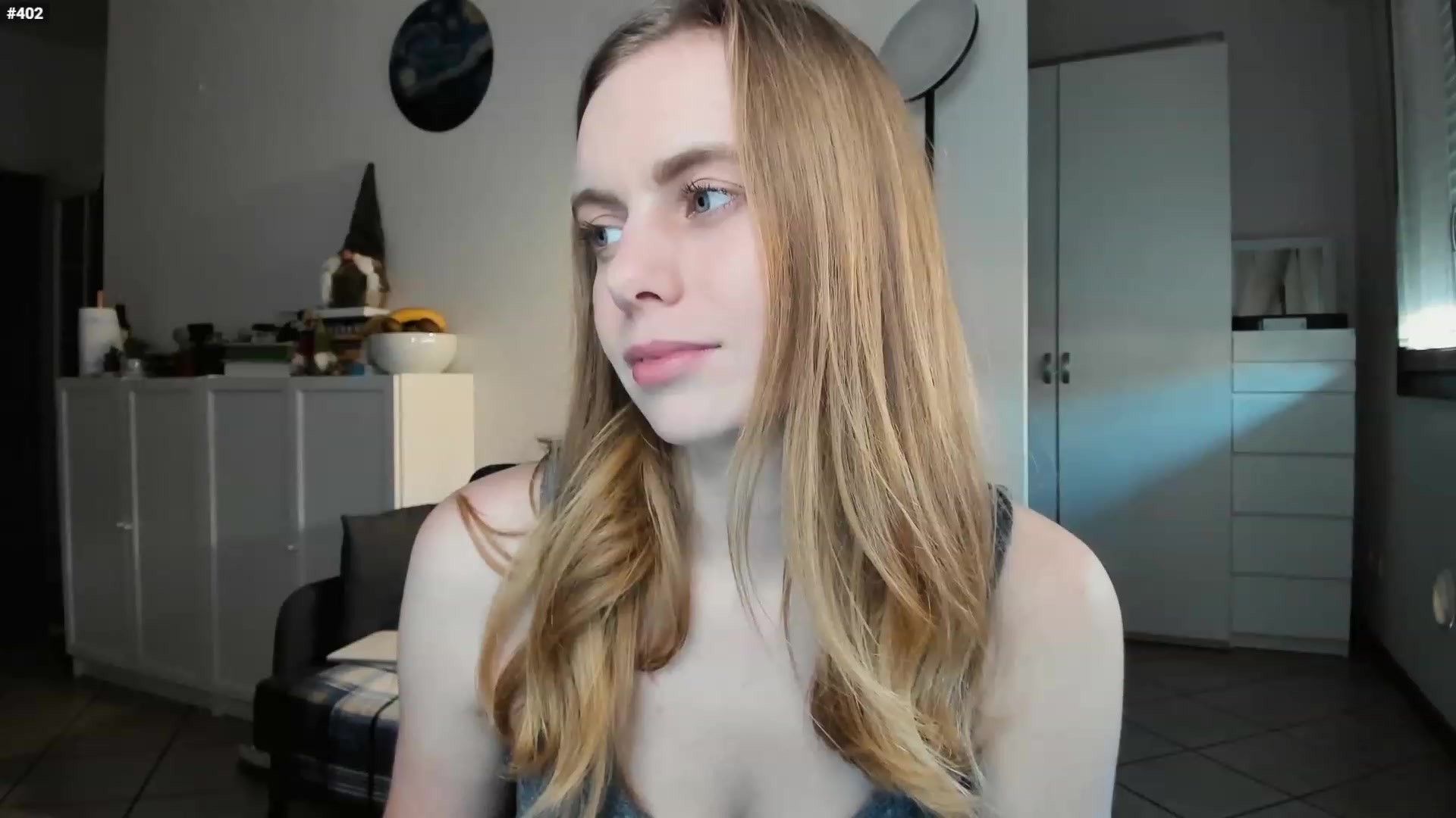 Gallery image thumbnail from Personage's myfreecams stream on, 02/15/2023, 16:11 image 17 of 20