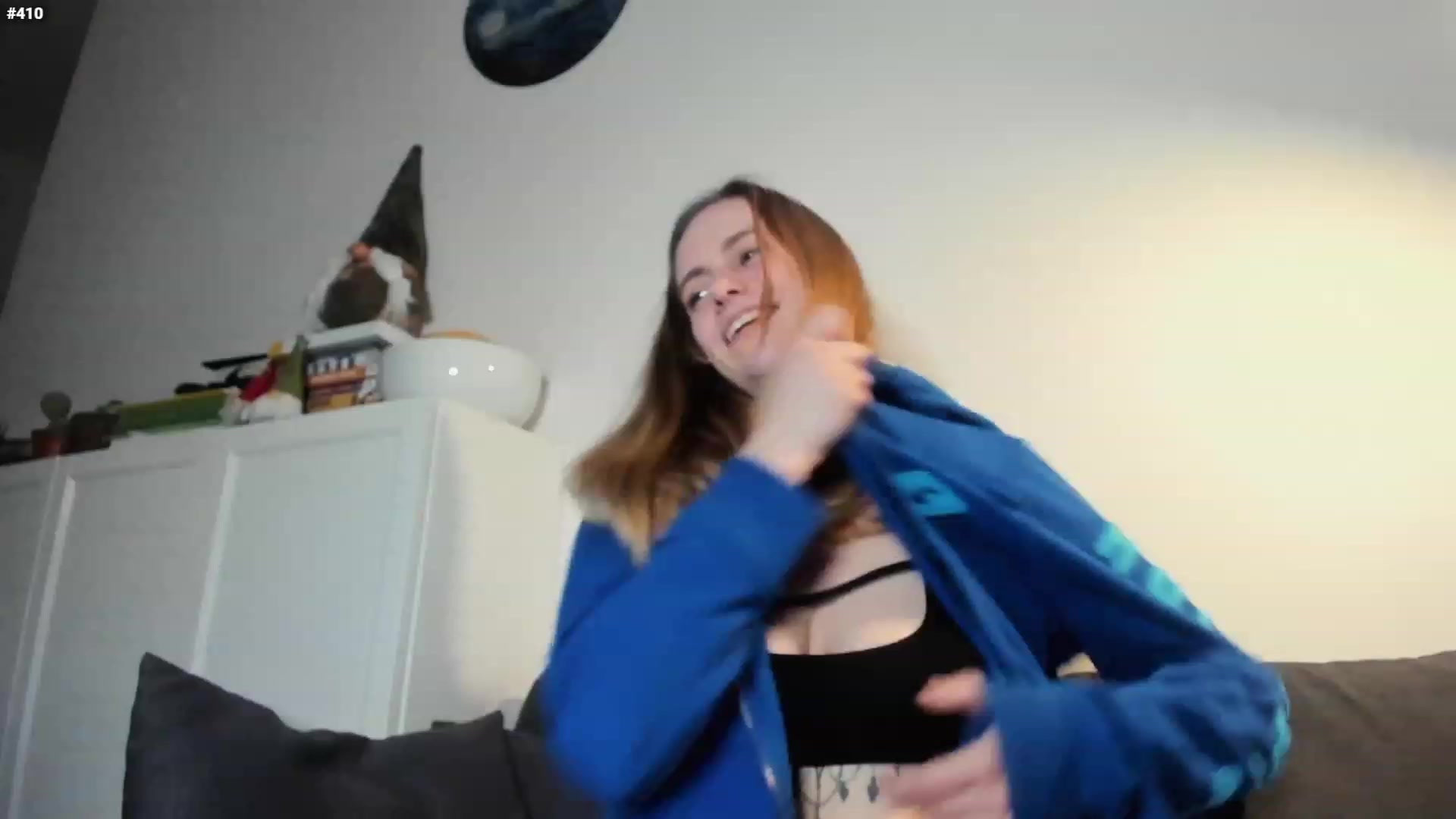Gallery image thumbnail from Personage's myfreecams stream on, 02/17/2023, 16:28 image 7 of 20