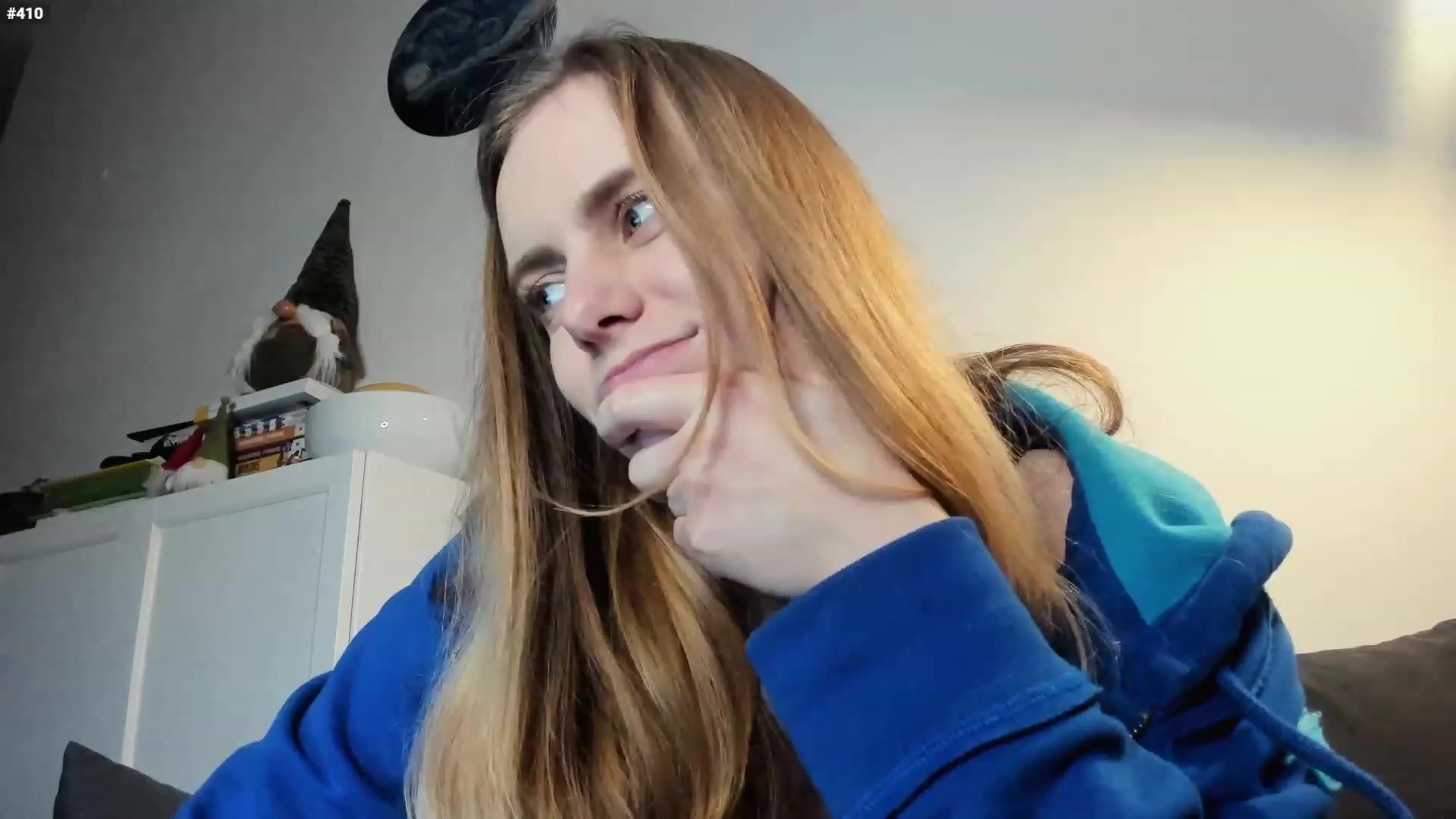 Gallery image thumbnail from Personage's myfreecams stream on, 02/17/2023, 16:28 image 10 of 20
