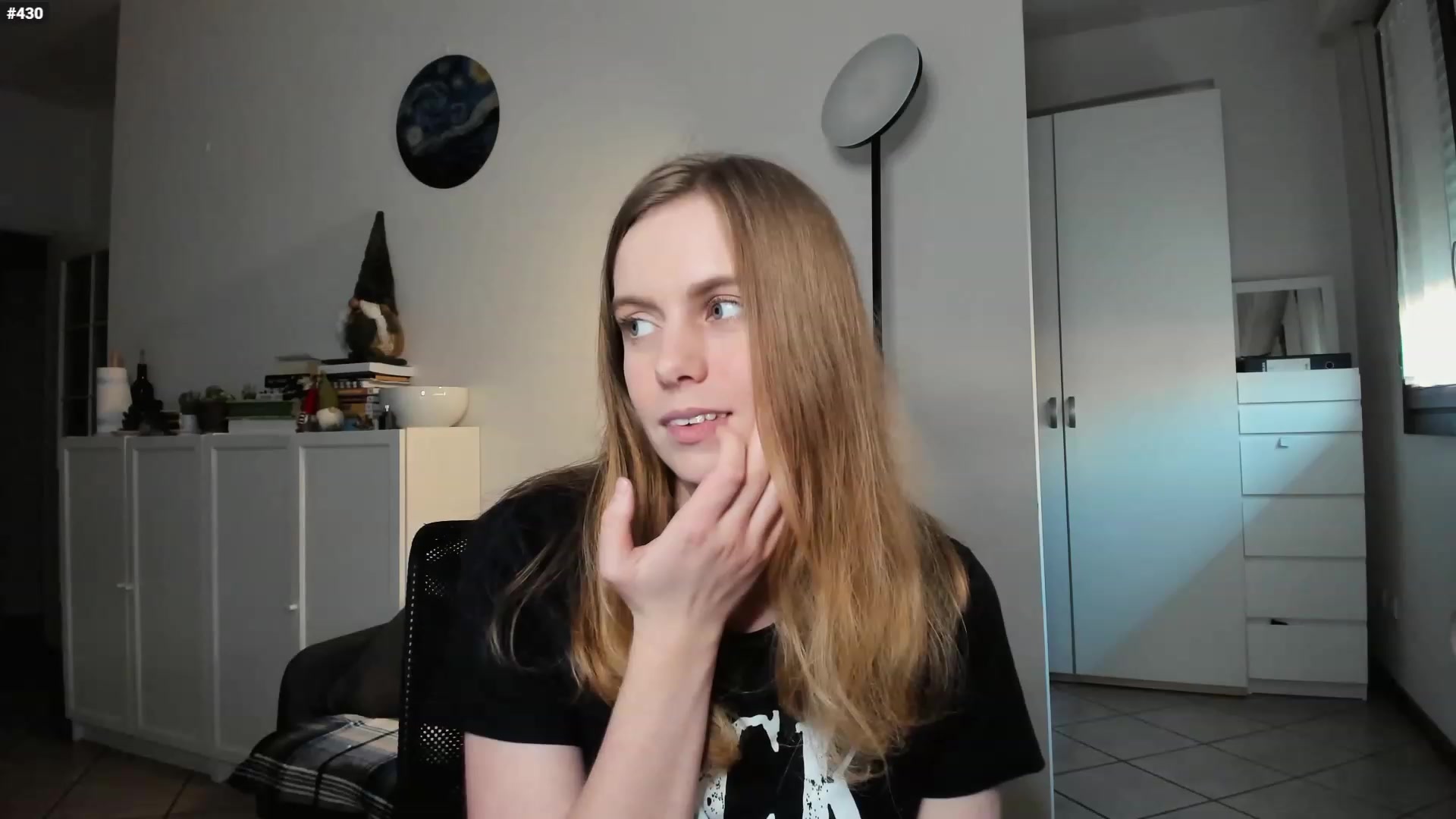 Gallery image thumbnail from Personage's myfreecams stream on, 02/20/2023, 17:00 image 6 of 20