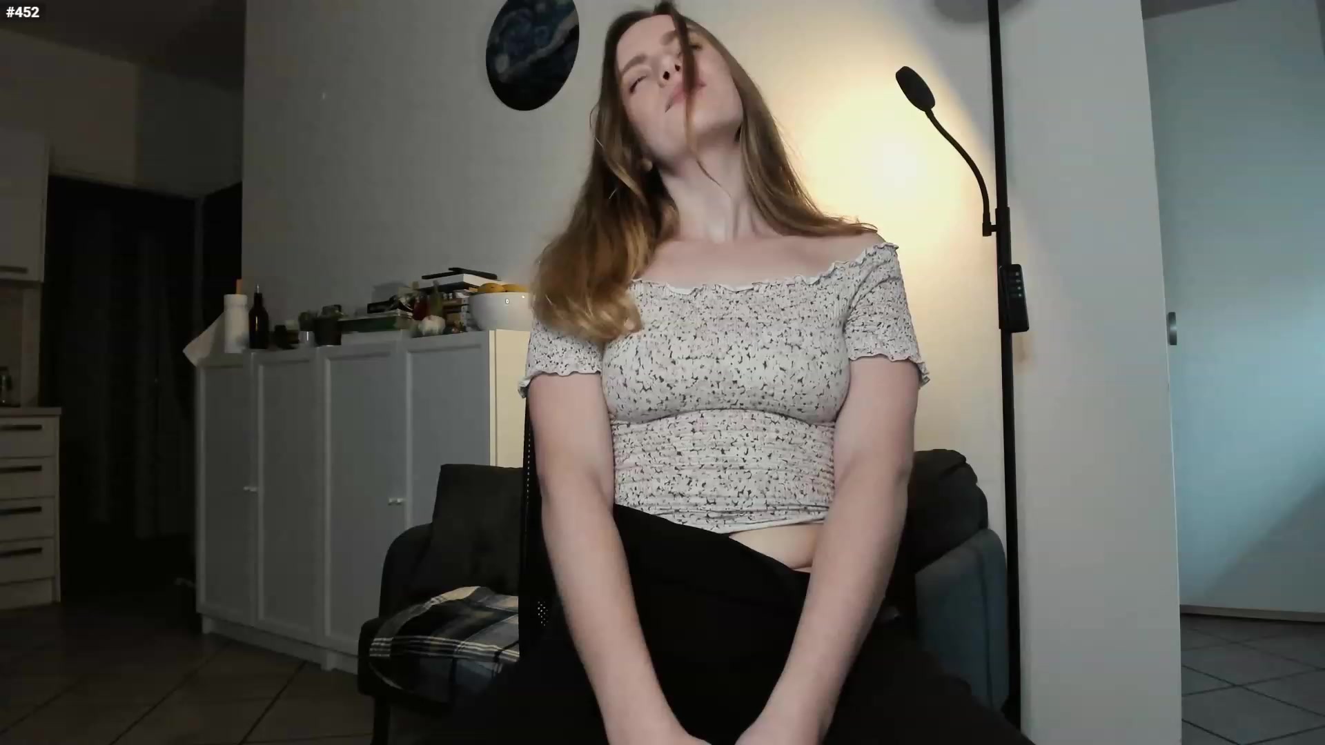 Gallery image thumbnail from Personage's myfreecams stream on, 02/22/2023, 15:03 image 17 of 20