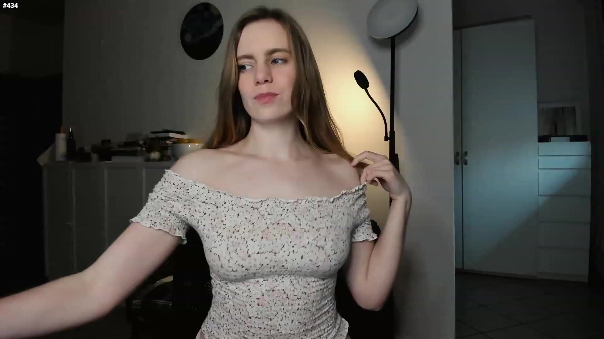 Gallery image thumbnail from Personage's myfreecams stream on, 02/22/2023, 16:09 image 10 of 20