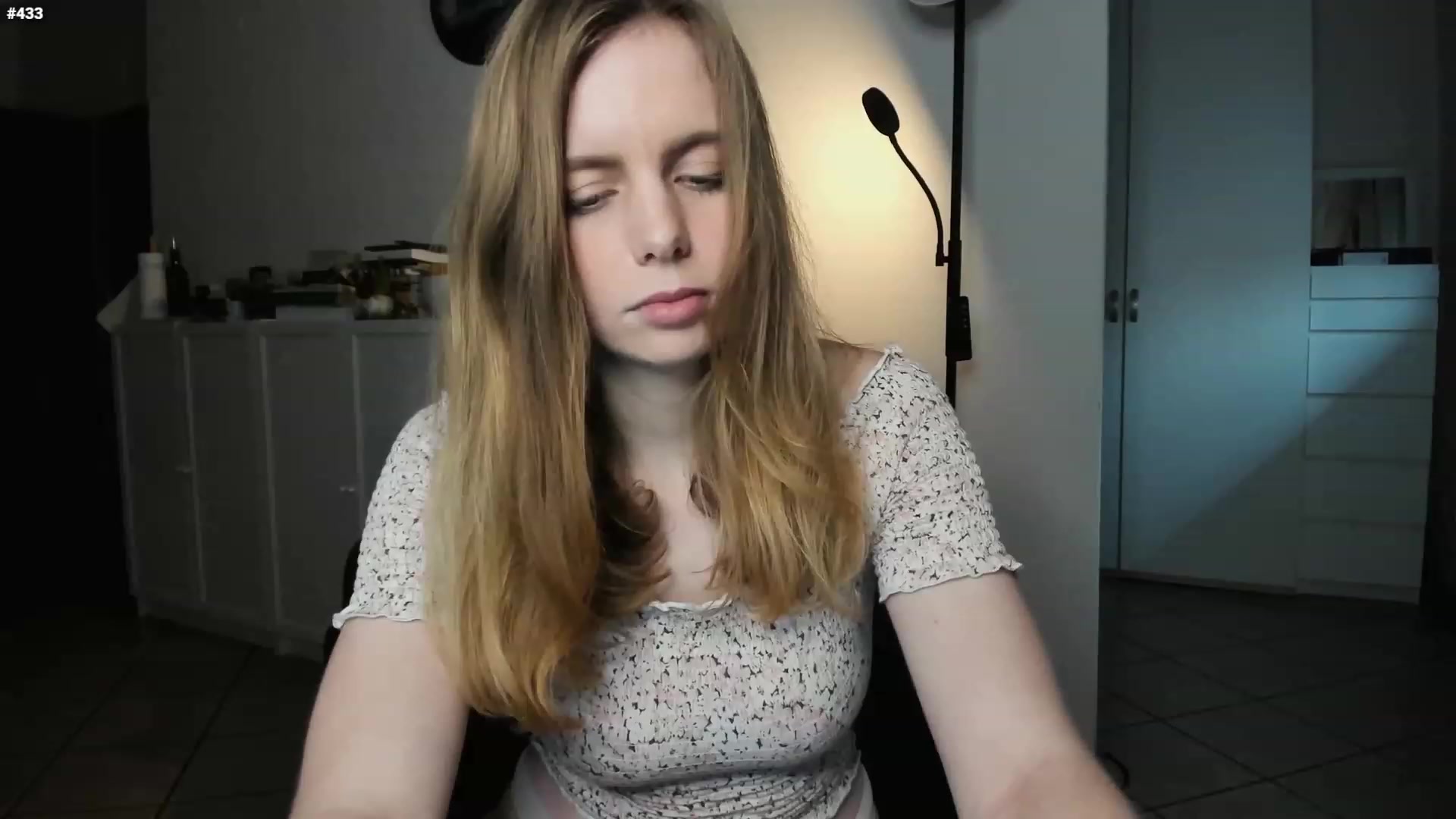 Gallery image thumbnail from Personage's myfreecams stream on, 02/22/2023, 16:09 image 15 of 20