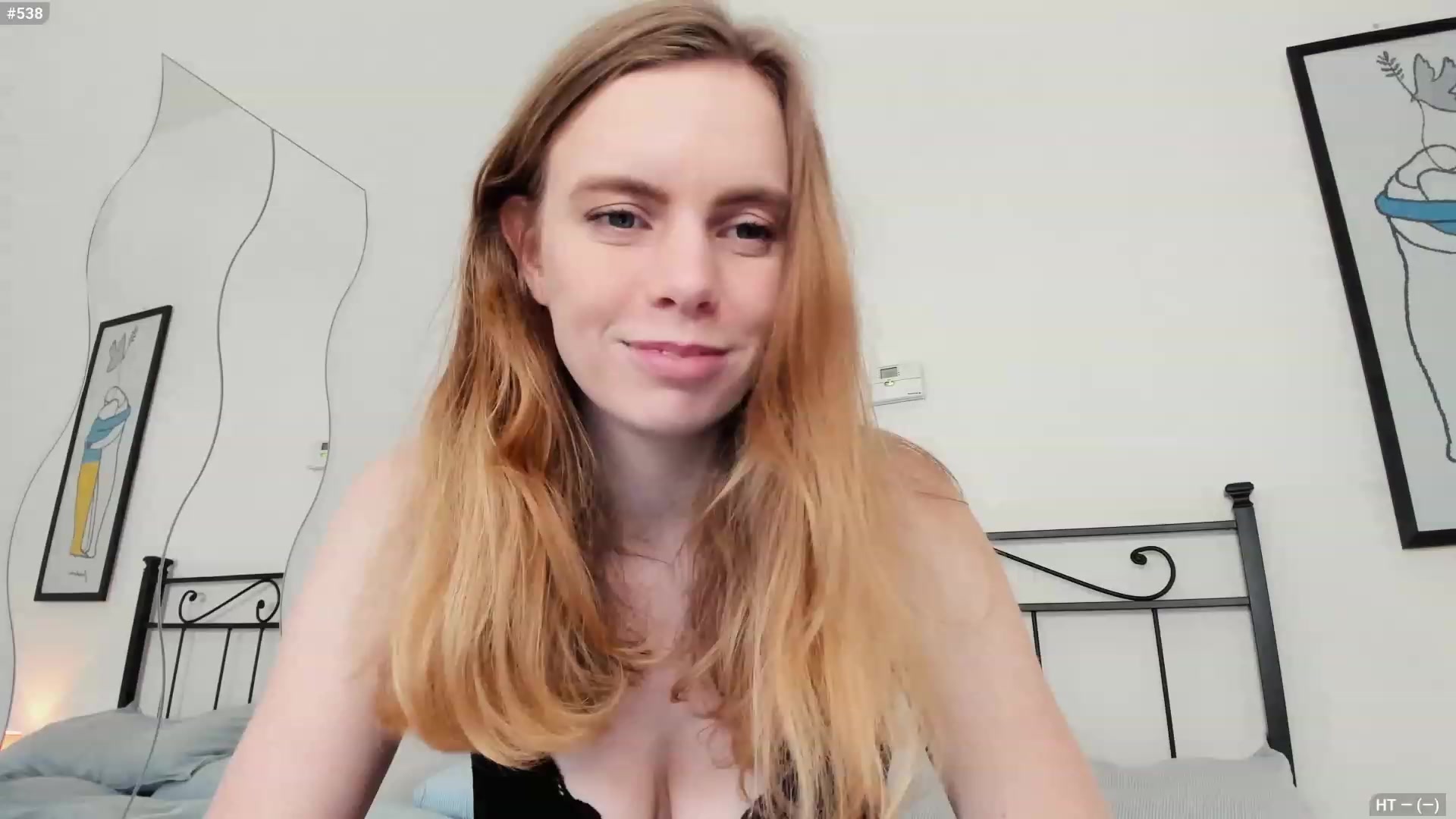 Gallery image thumbnail from Personage's myfreecams stream on, 02/28/2023, 15:18 image 4 of 20