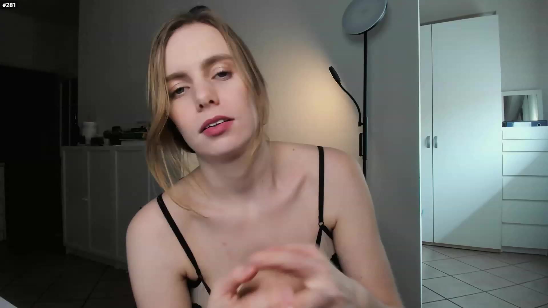 Gallery image thumbnail from Personage's myfreecams stream on, 03/01/2023, 16:26 image 12 of 20