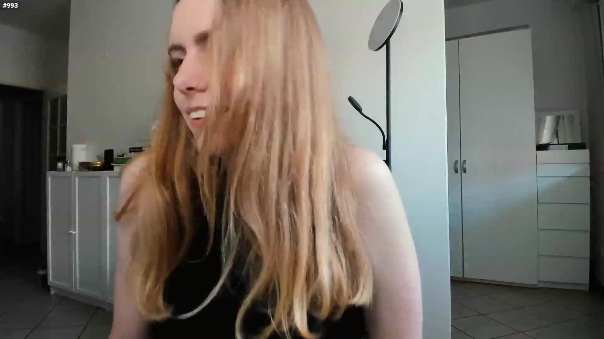 Gallery image thumbnail from Personage's myfreecams stream on, 03/02/2023, 15:02 image 17 of 20