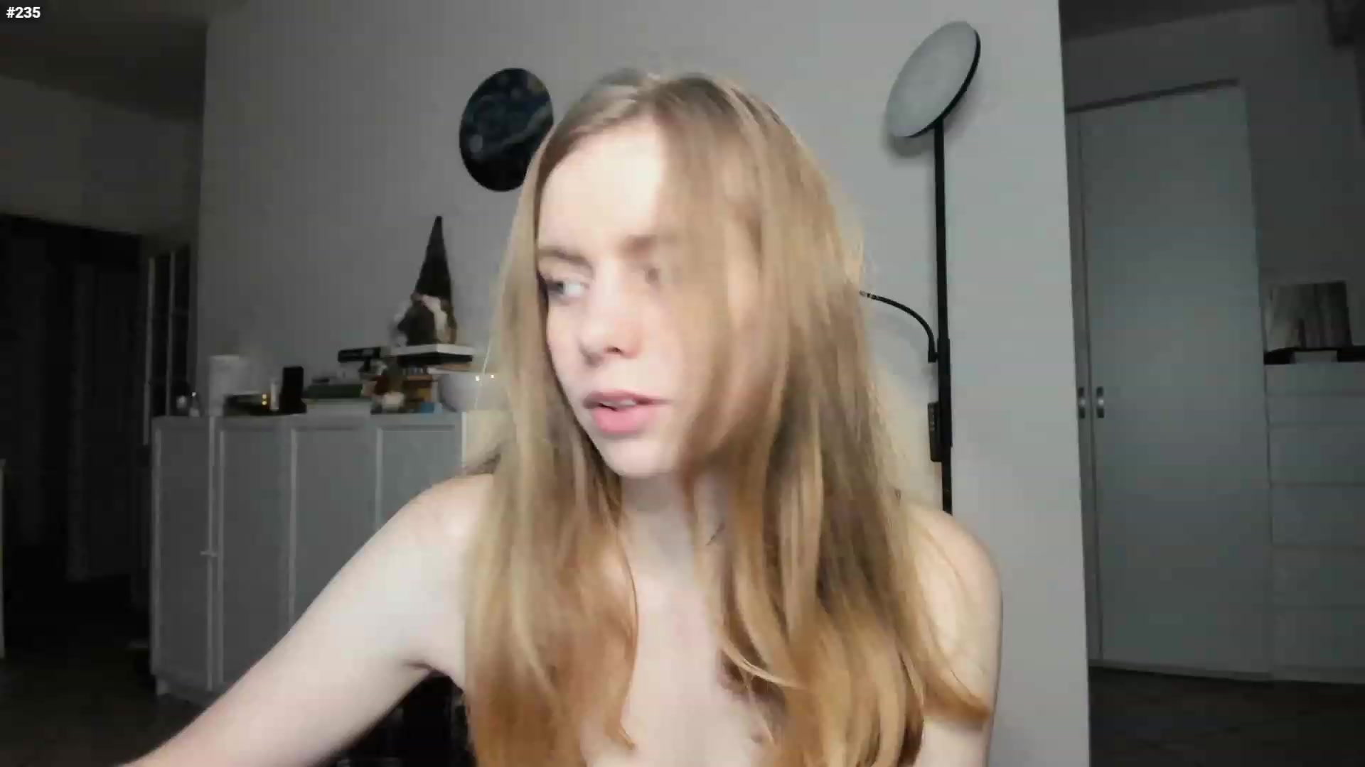 Gallery image thumbnail from Personage's myfreecams stream on, 03/04/2023, 17:45 image 18 of 20