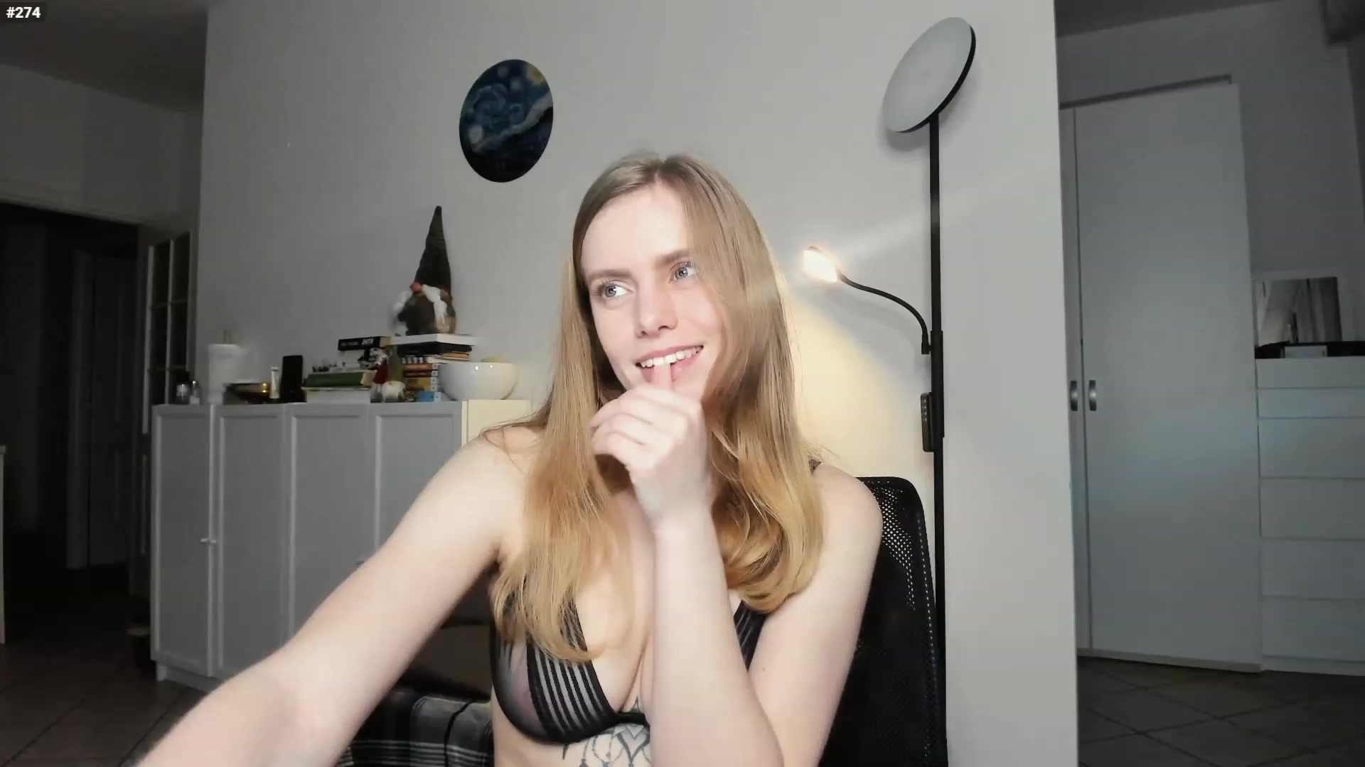 Gallery image thumbnail from Personage's myfreecams stream on, 03/04/2023, 17:45 image 7 of 20