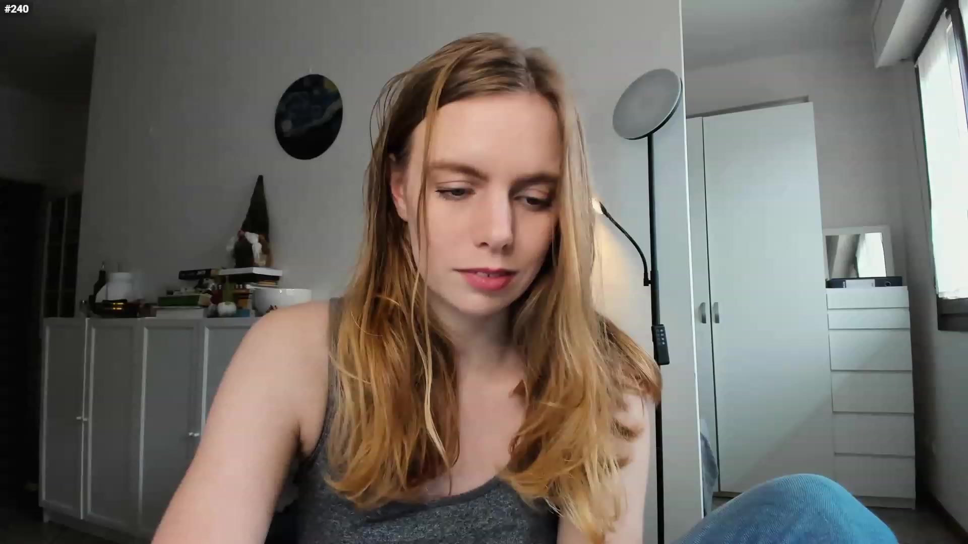 Gallery image thumbnail from Personage's myfreecams stream on, 03/06/2023, 15:51 image 4 of 20
