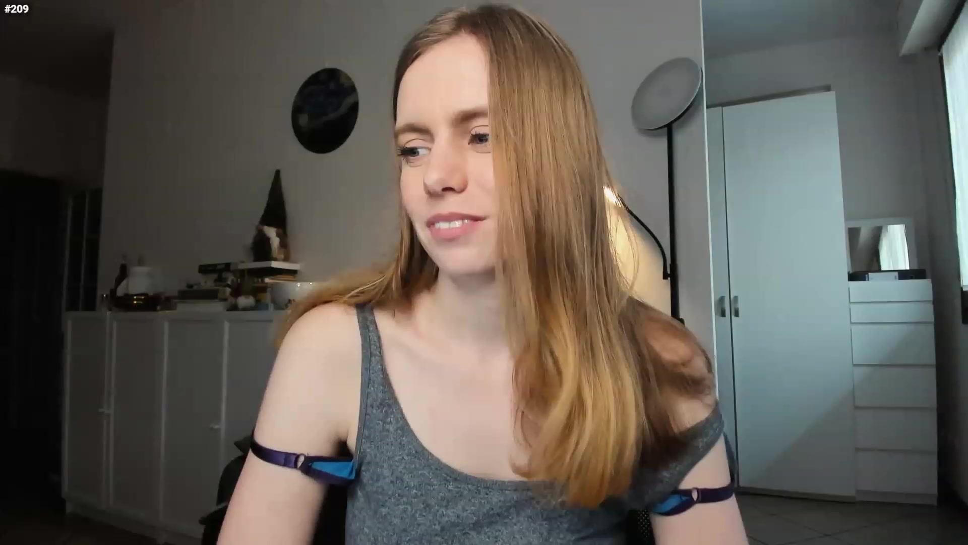 Gallery image thumbnail from Personage's myfreecams stream on, 03/06/2023, 15:51 image 16 of 20