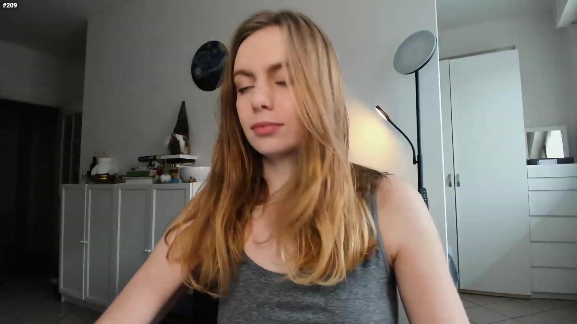 Gallery image thumbnail from Personage's myfreecams stream on, 03/06/2023, 15:51 image 10 of 20