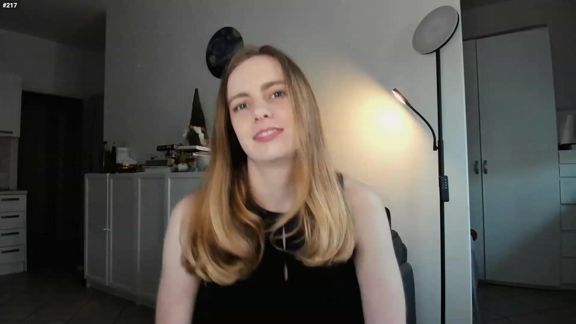 Gallery image thumbnail from Personage's myfreecams stream on, 03/07/2023, 14:32 image 7 of 20