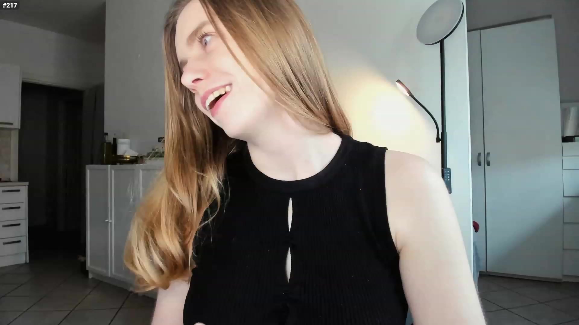 Gallery image thumbnail from Personage's myfreecams stream on, 03/07/2023, 14:32 image 12 of 20