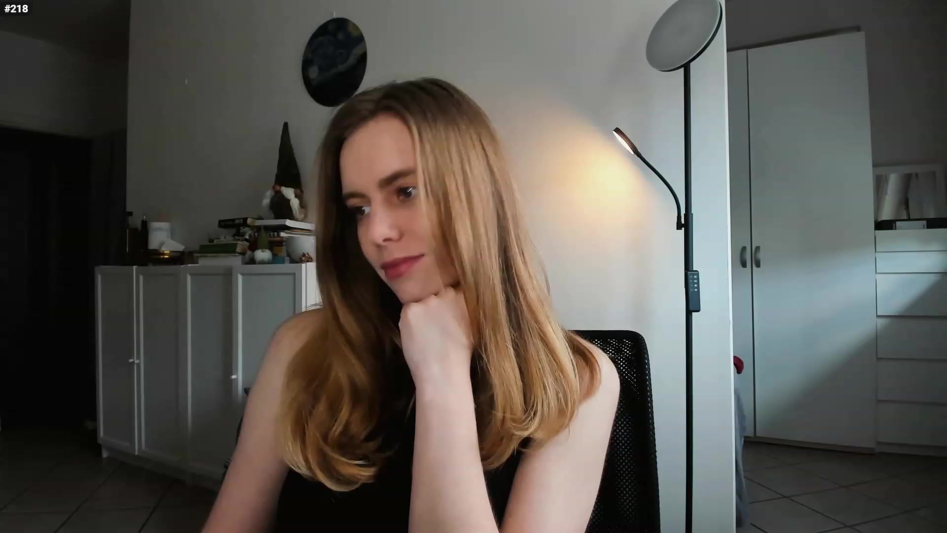 Gallery image thumbnail from Personage's myfreecams stream on, 03/07/2023, 14:32 image 19 of 20