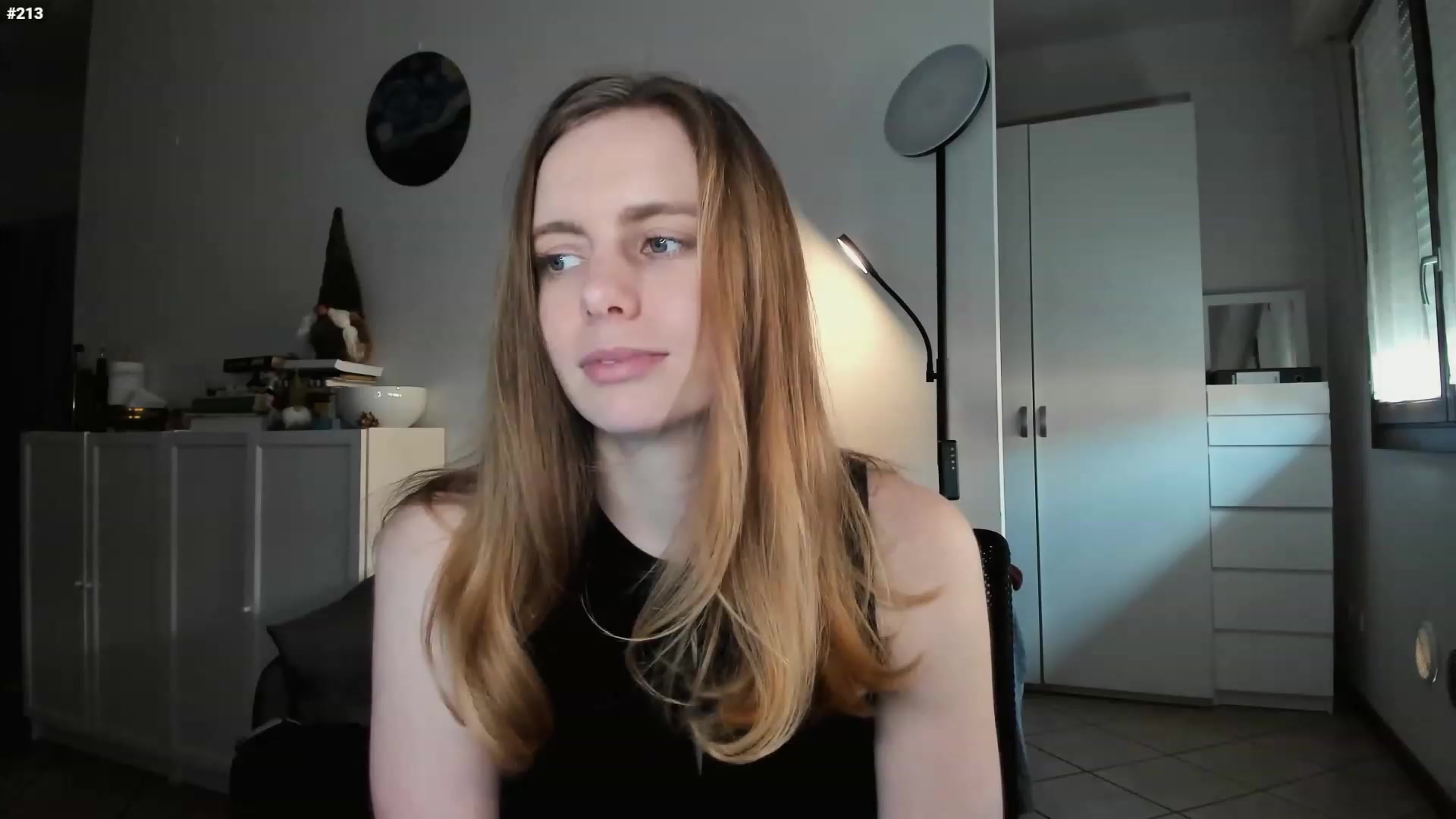 Gallery image thumbnail from Personage's myfreecams stream on, 03/07/2023, 16:11 image 15 of 20