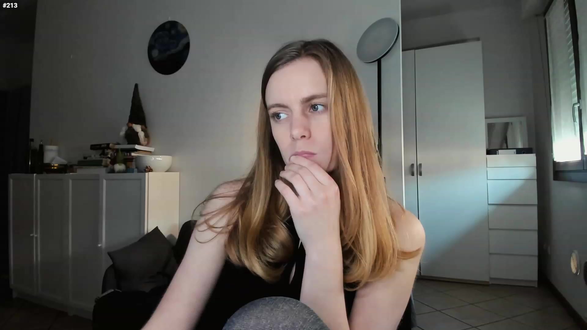 Gallery image thumbnail from Personage's myfreecams stream on, 03/07/2023, 16:11 image 16 of 20