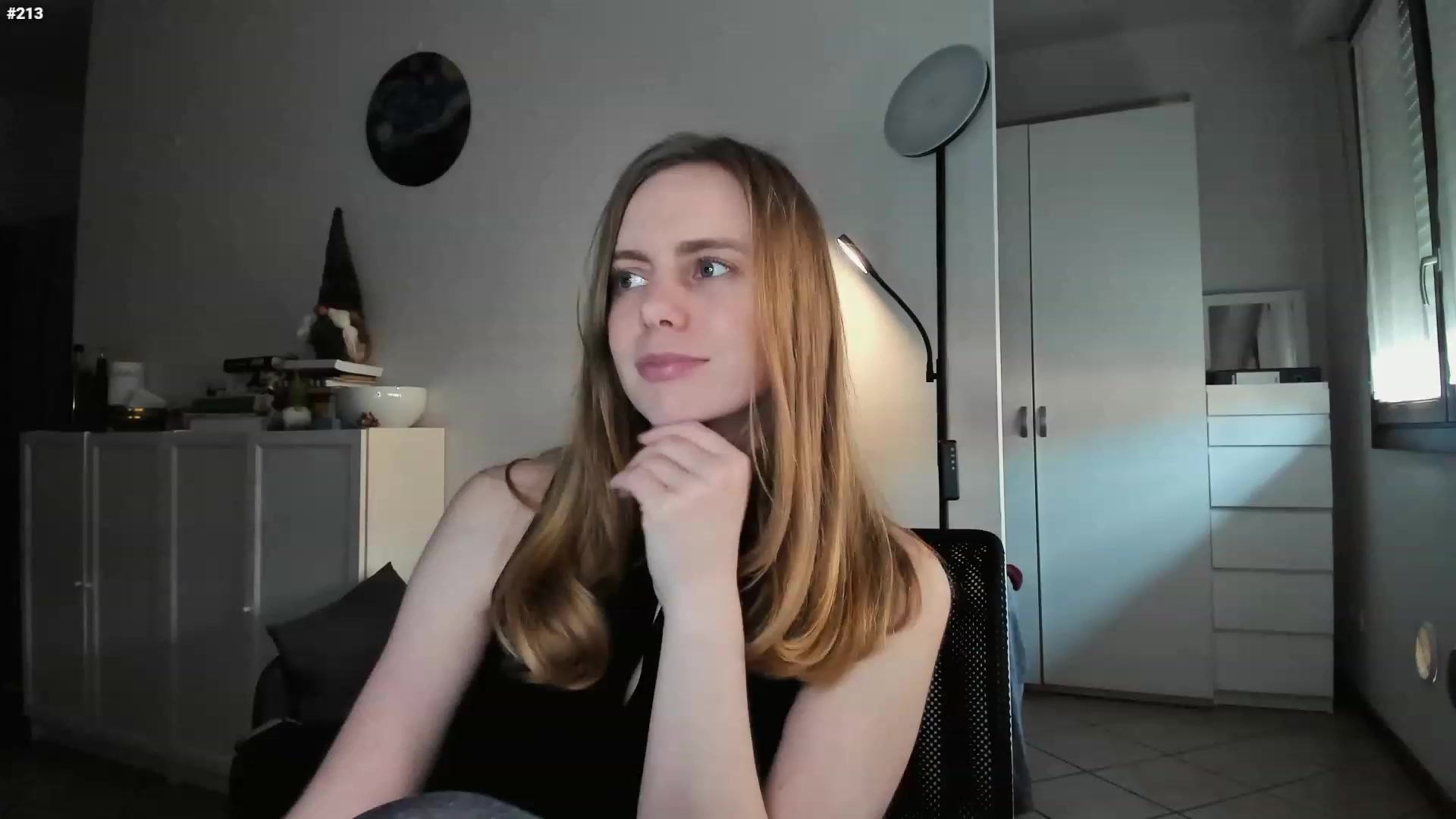 Gallery image thumbnail from Personage's myfreecams stream on, 03/07/2023, 16:11 image 12 of 20