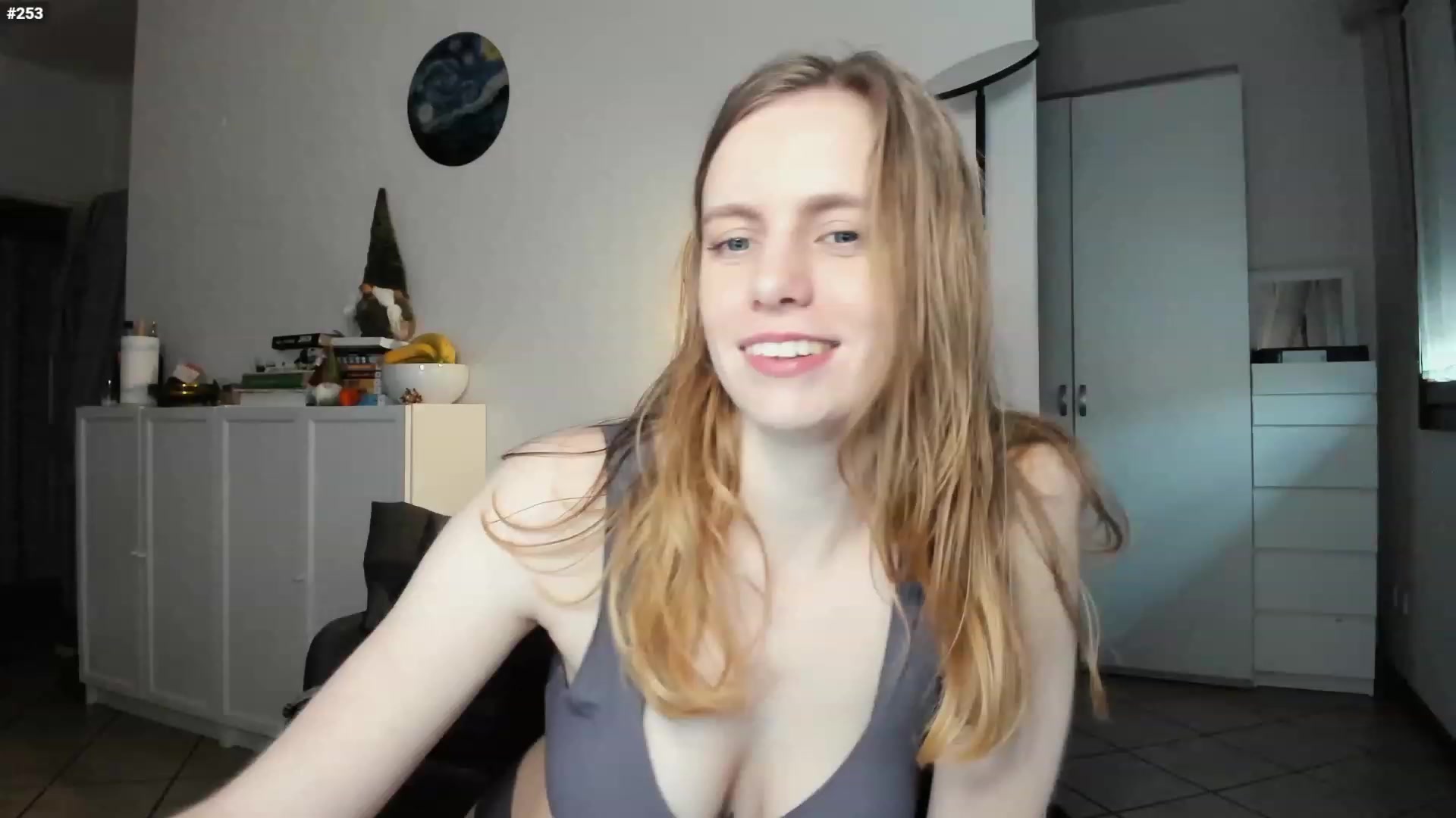 Gallery image thumbnail from Personage's myfreecams stream on, 03/08/2023, 15:18 image 15 of 20
