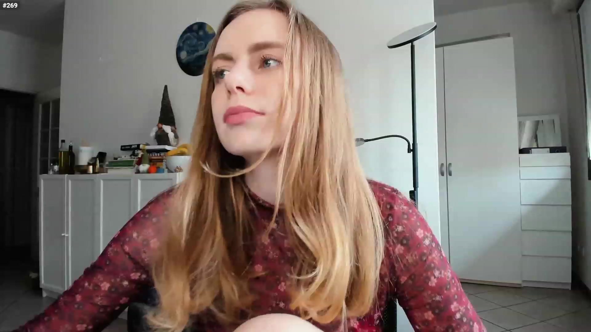 Gallery image thumbnail from Personage's myfreecams stream on, 03/09/2023, 15:34 image 9 of 20