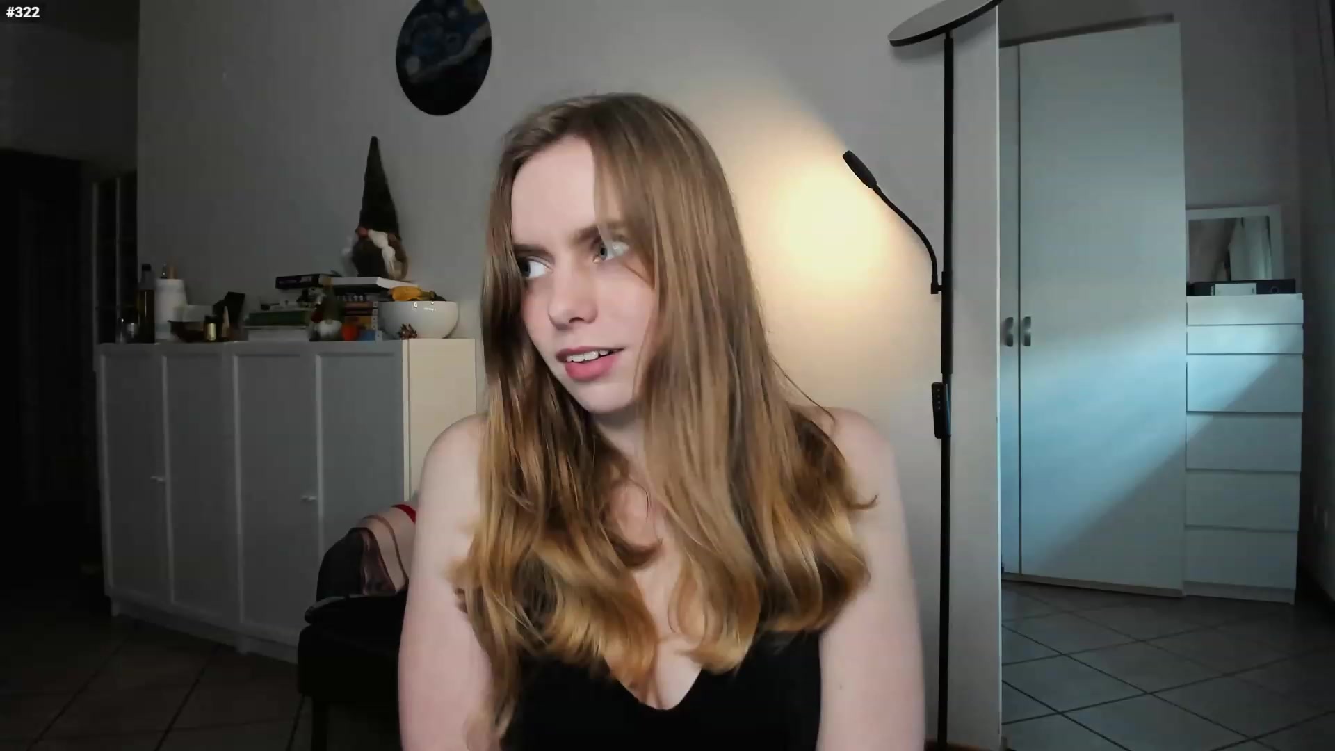 Gallery image thumbnail from Personage's myfreecams stream on, 03/10/2023, 14:39 image 14 of 20