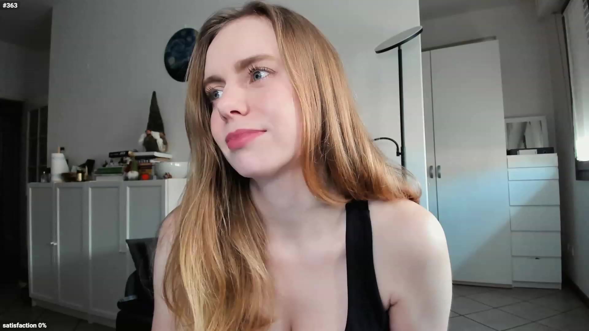 Gallery image thumbnail from Personage's myfreecams stream on, 03/11/2023, 17:09 image 2 of 20