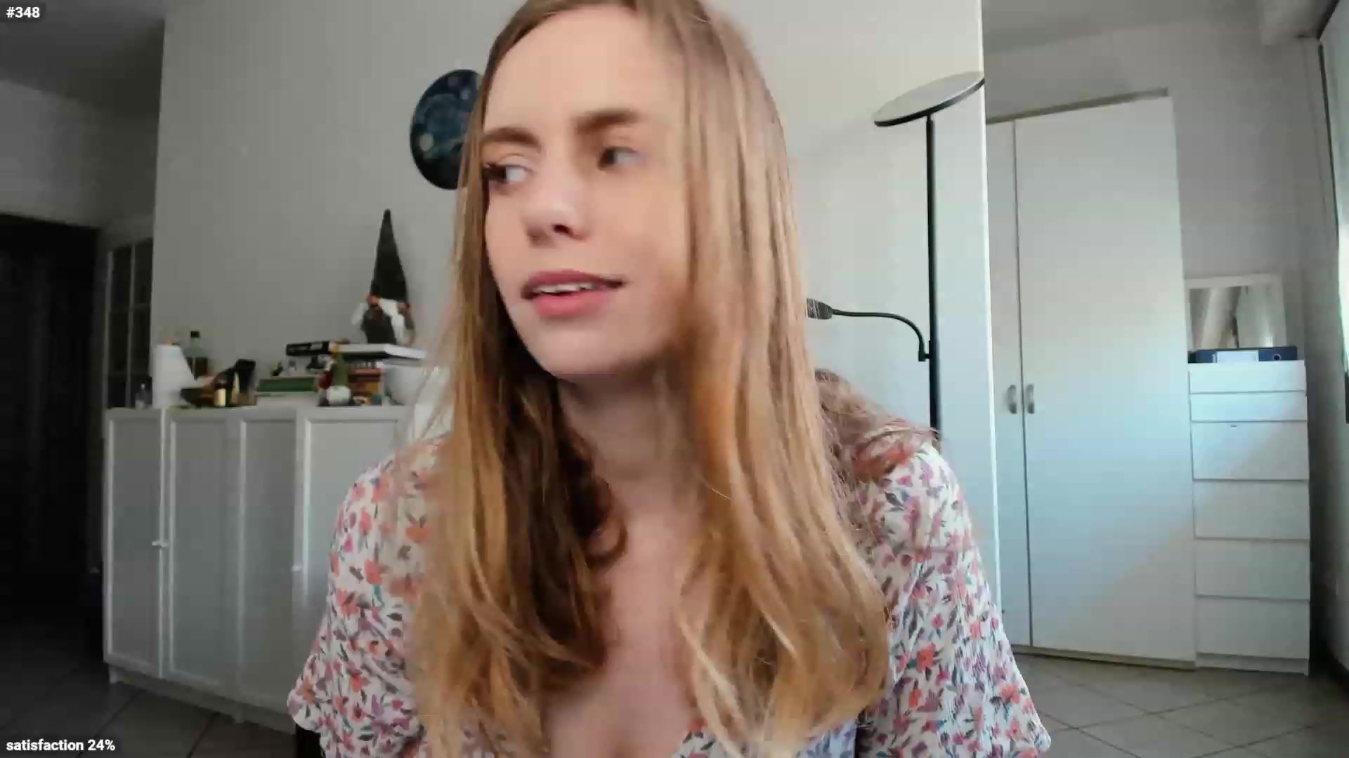 Gallery image thumbnail from Personage's myfreecams stream on, 03/12/2023, 16:16 image 2 of 20