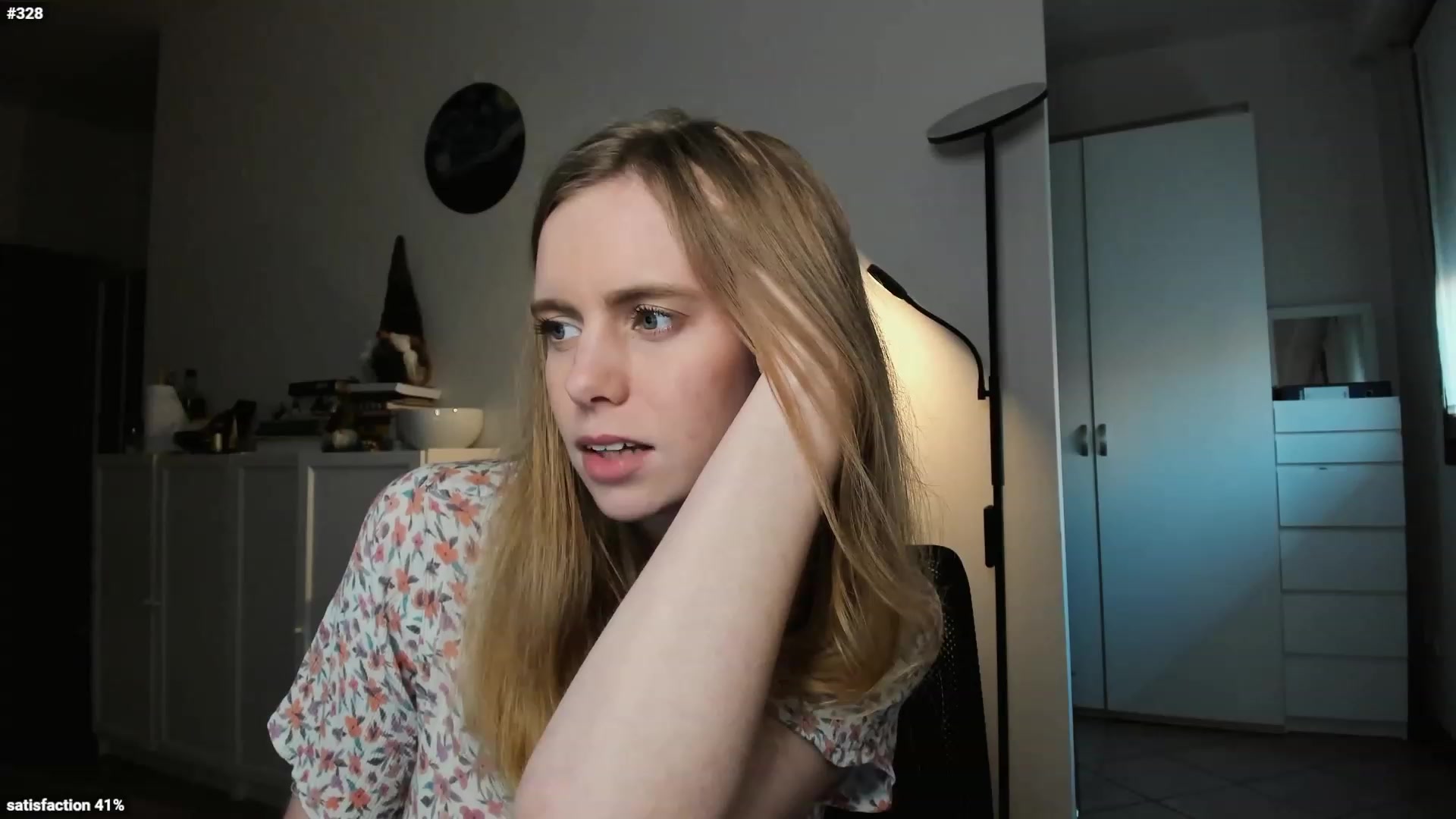 Gallery image thumbnail from Personage's myfreecams stream on, 03/12/2023, 17:45 image 1 of 20