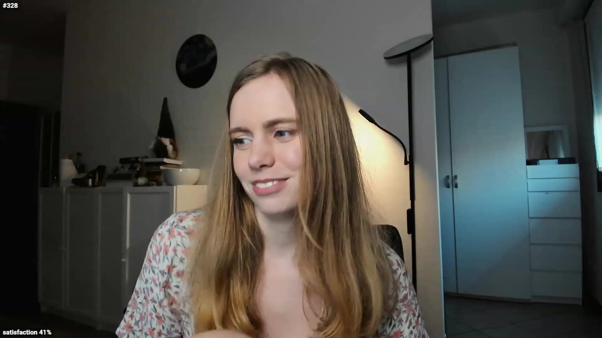 Gallery image thumbnail from Personage's myfreecams stream on, 03/12/2023, 17:45 image 2 of 20