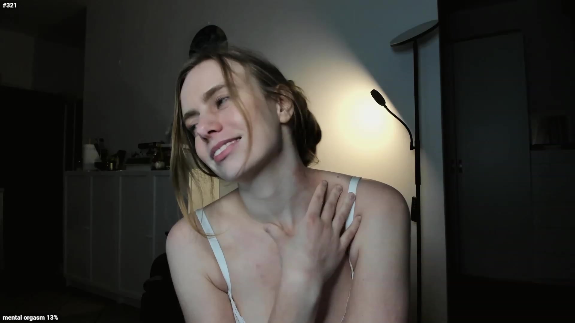 Gallery image thumbnail from Personage's myfreecams stream on, 03/13/2023, 16:48 image 20 of 20