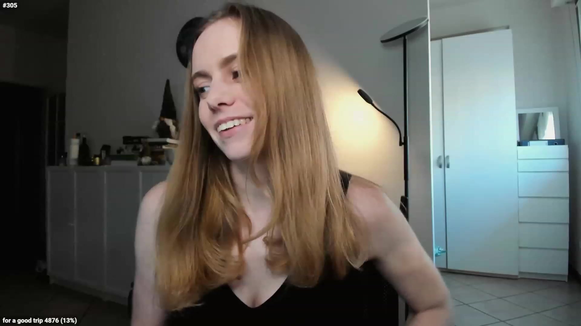 Gallery image thumbnail from Personage's myfreecams stream on, 03/15/2023, 16:03 image 16 of 20