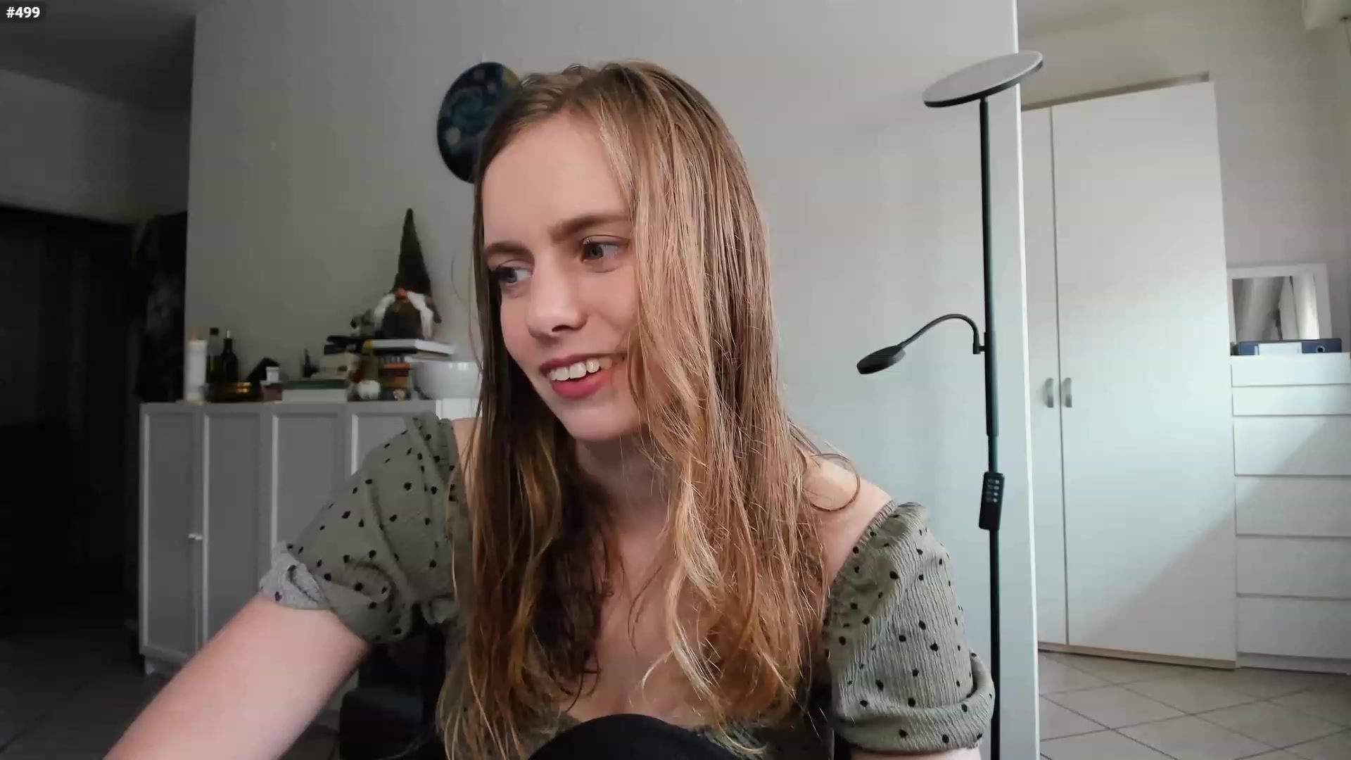 Gallery image thumbnail from Personage's myfreecams stream on, 03/20/2023, 14:17 image 7 of 20