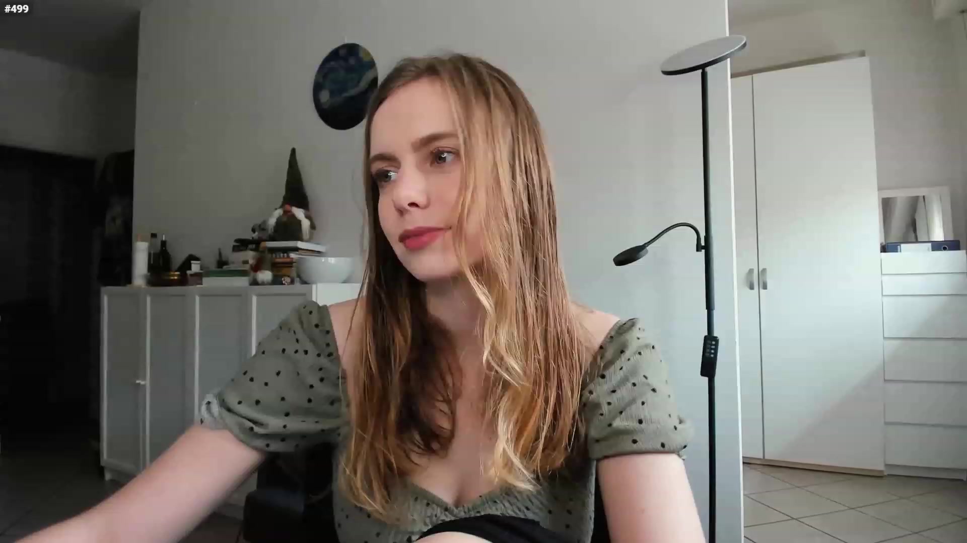 Gallery image thumbnail from Personage's myfreecams stream on, 03/20/2023, 14:17 image 8 of 20