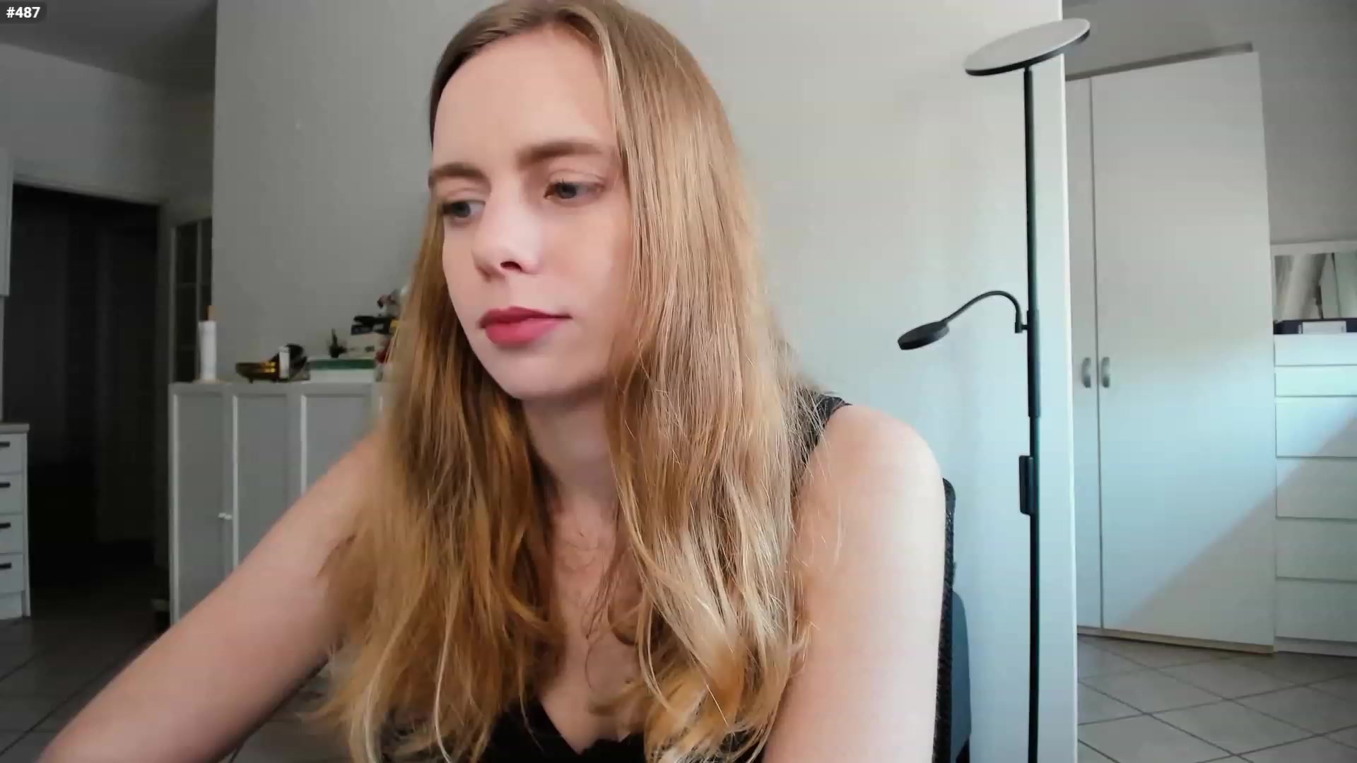 Gallery image thumbnail from Personage's myfreecams stream on, 03/21/2023, 14:46 image 1 of 20