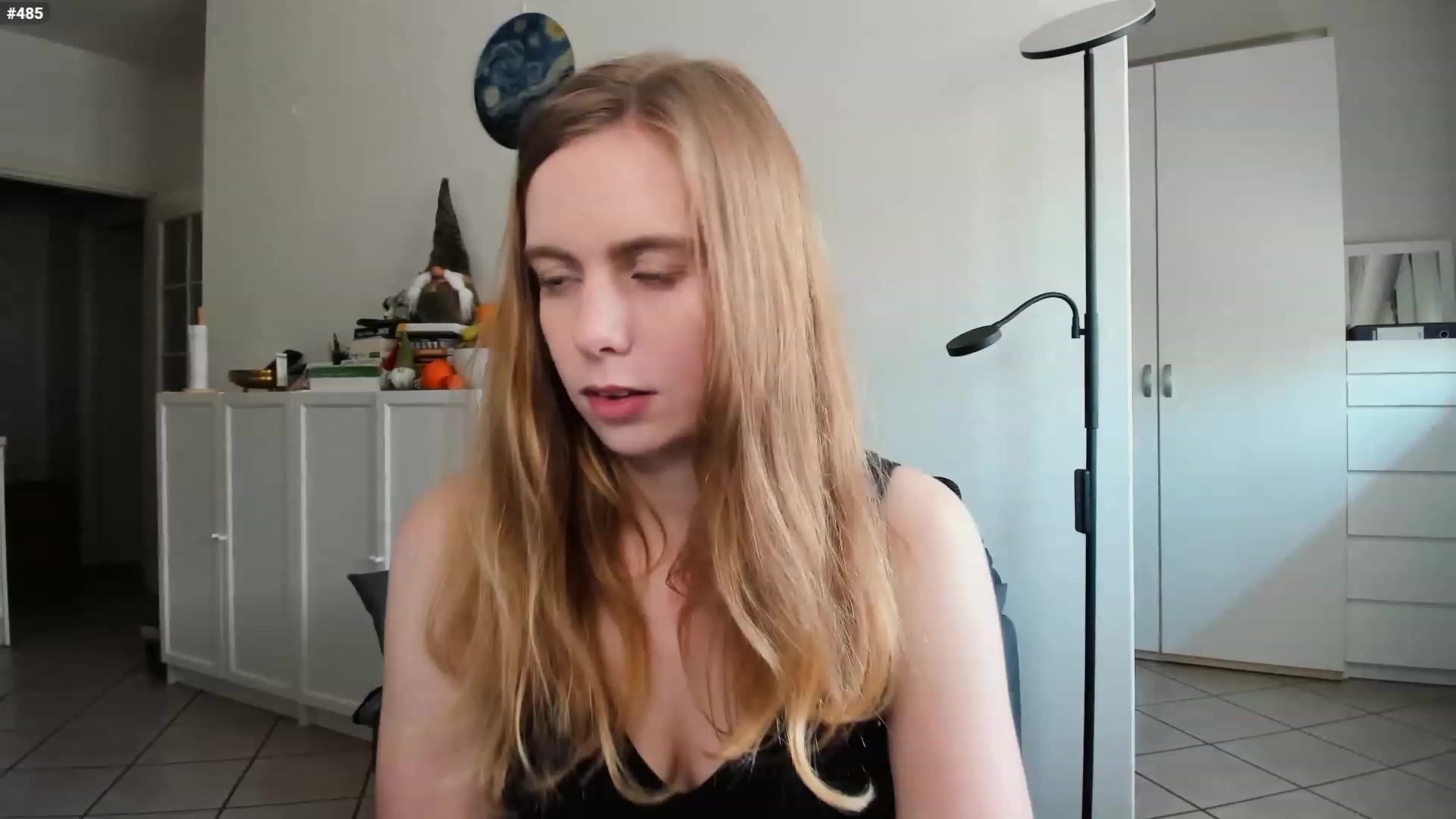 Gallery image thumbnail from Personage's myfreecams stream on, 03/21/2023, 14:46 image 13 of 20