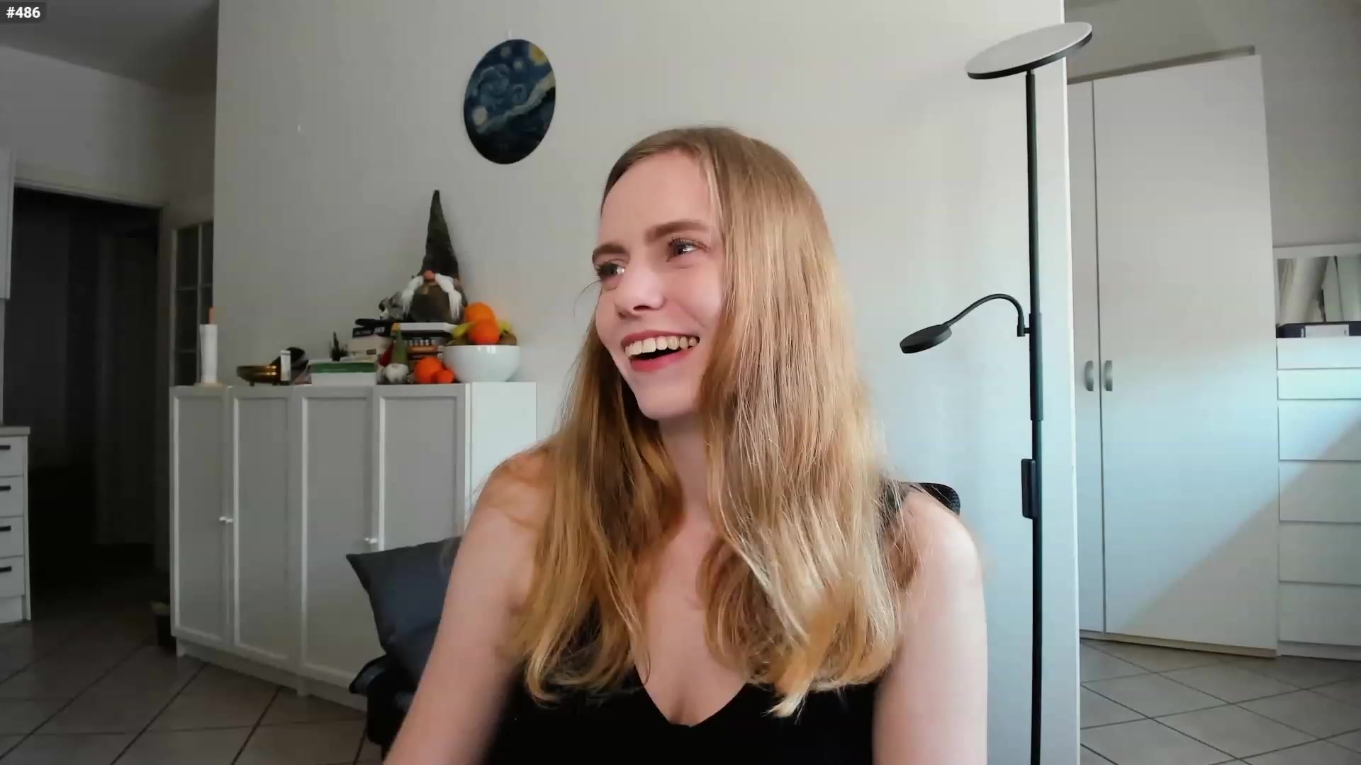 Gallery image thumbnail from Personage's myfreecams stream on, 03/21/2023, 14:46 image 4 of 20