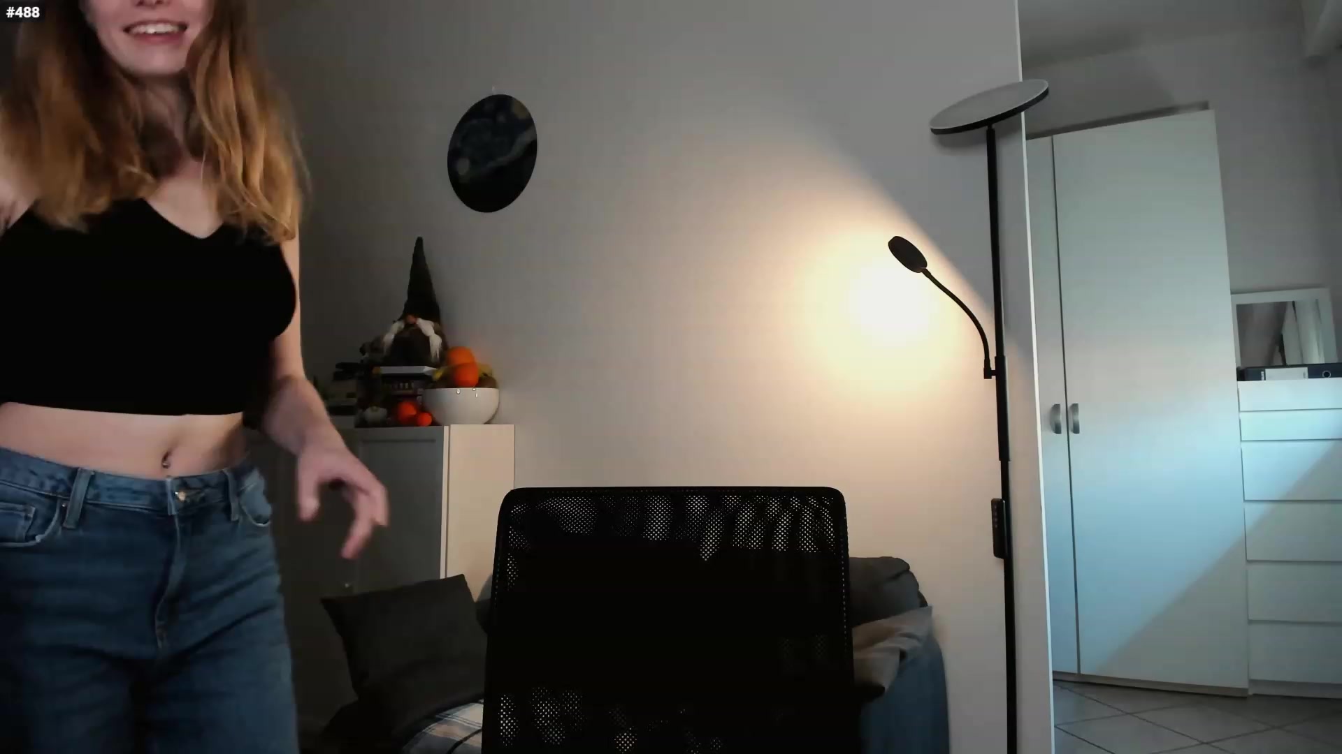 Gallery image thumbnail from Personage's myfreecams stream on, 03/21/2023, 15:28 image 13 of 20