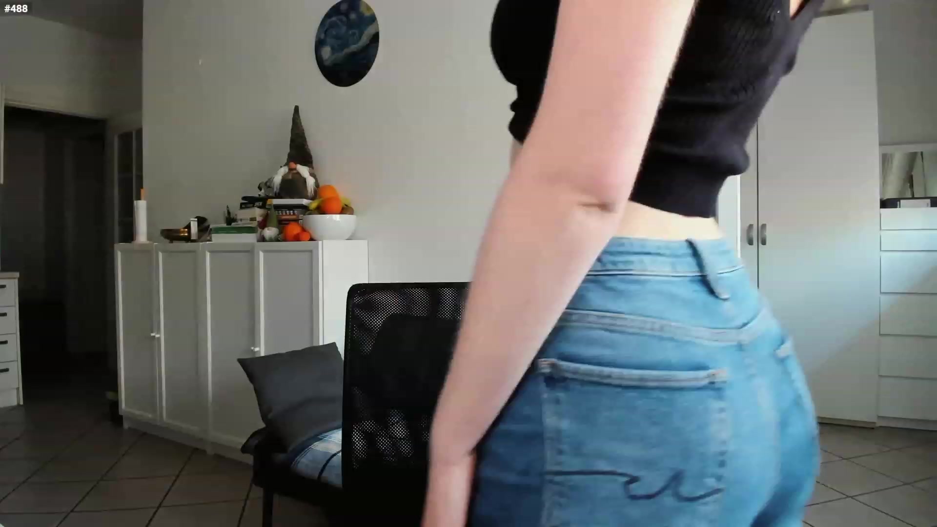 Gallery image thumbnail from Personage's myfreecams stream on, 03/21/2023, 15:28 image 9 of 20