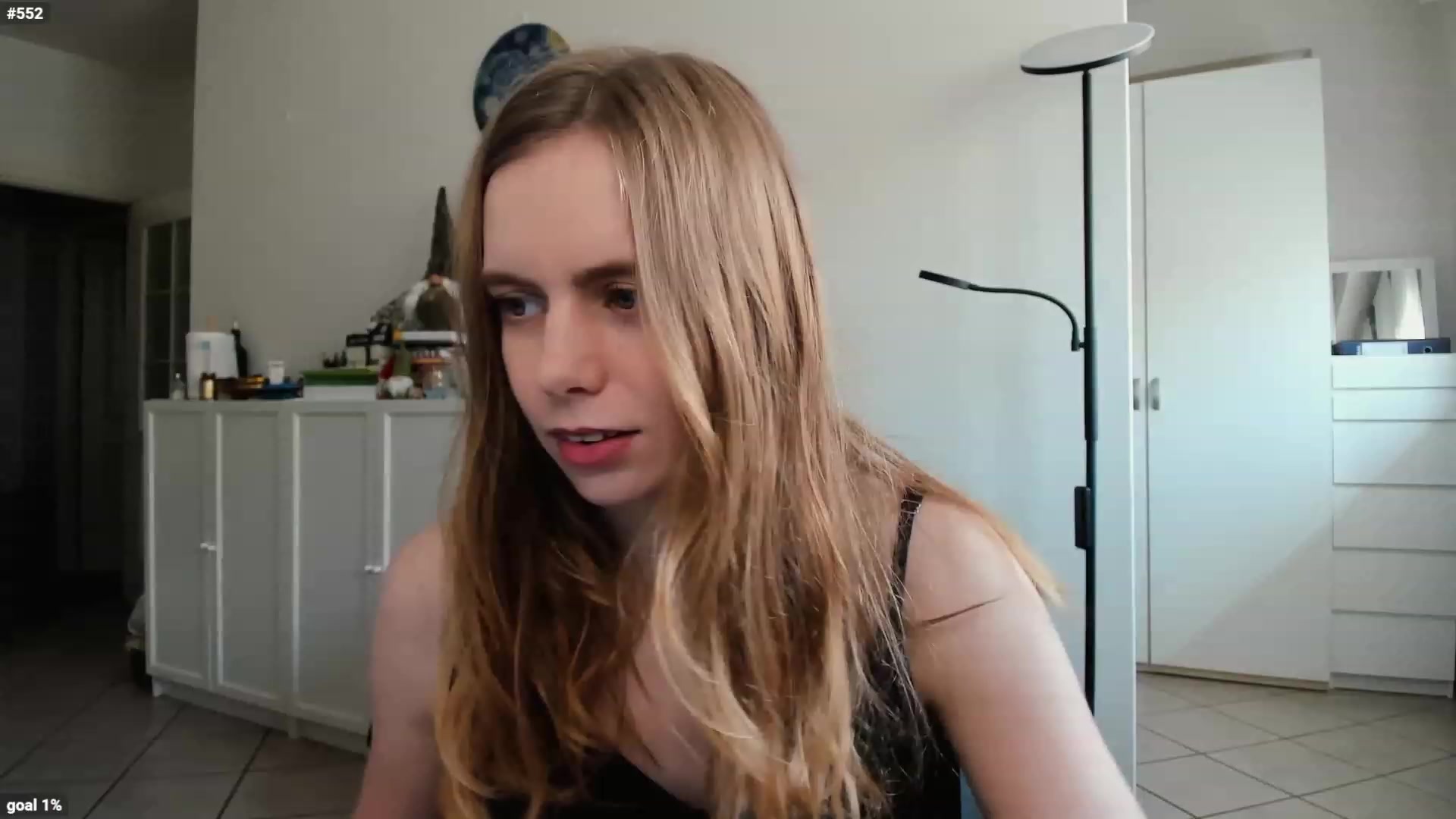 Gallery image thumbnail from Personage's myfreecams stream on, 03/24/2023, 15:15 image 7 of 20